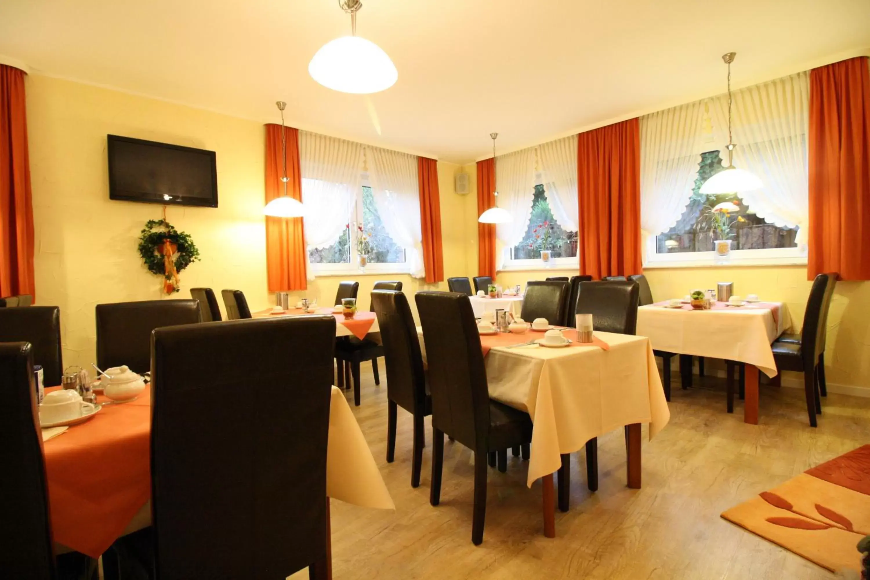 Dining area, Restaurant/Places to Eat in Arador-City Hotel