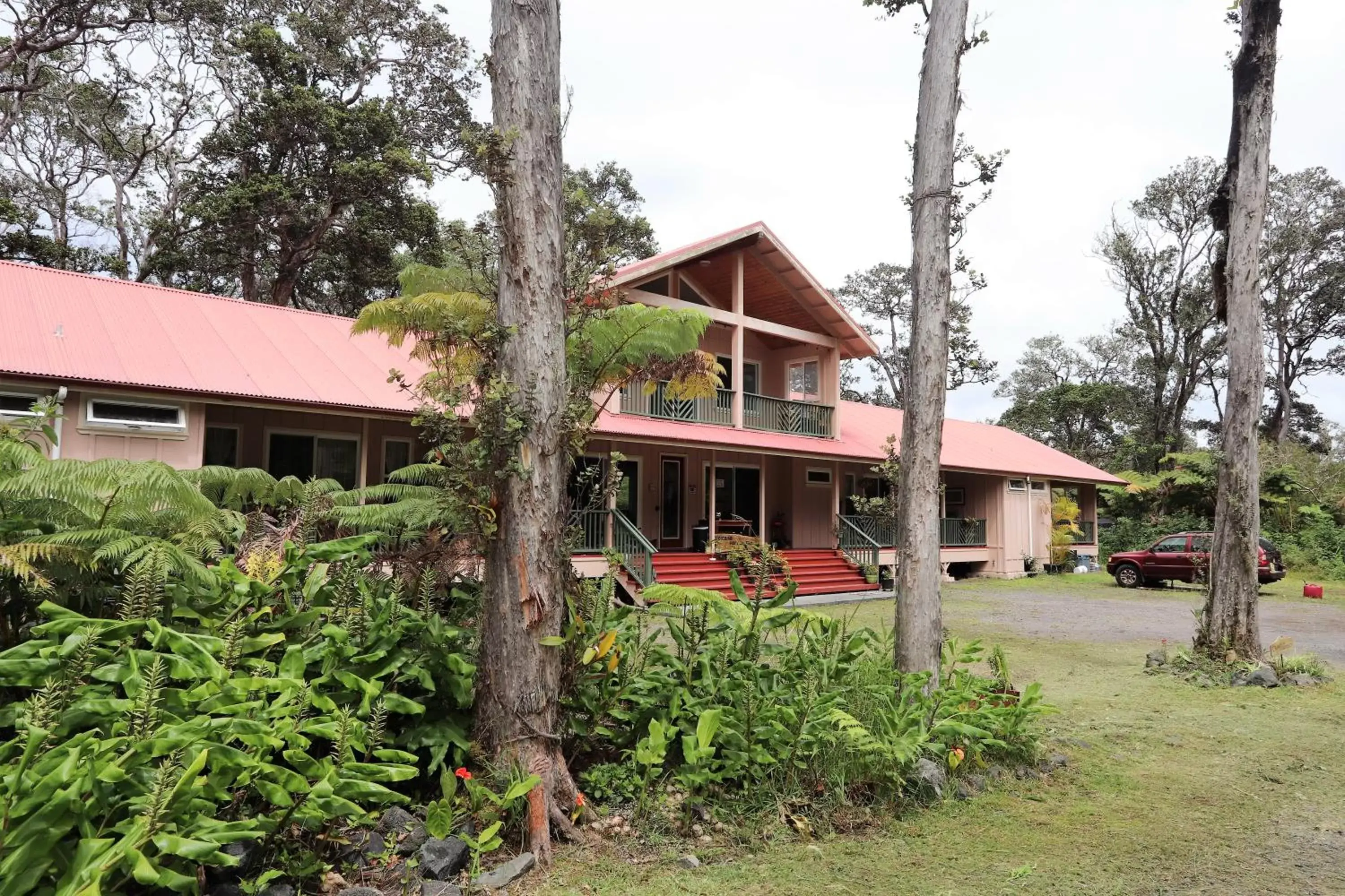 Property Building in Volcano Forest Inn
