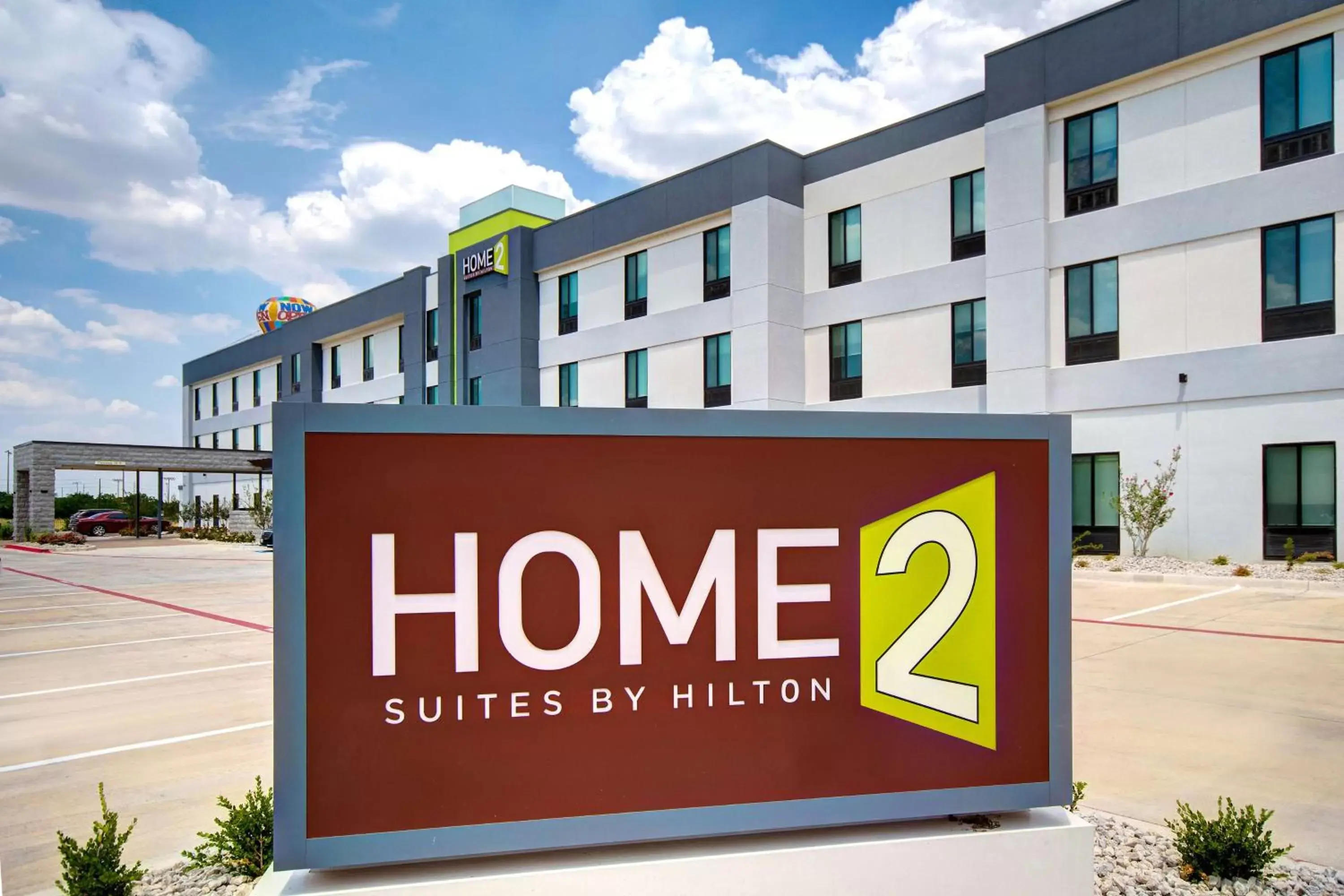 Property building, Property Logo/Sign in Home2 Suites By Hilton Burleson