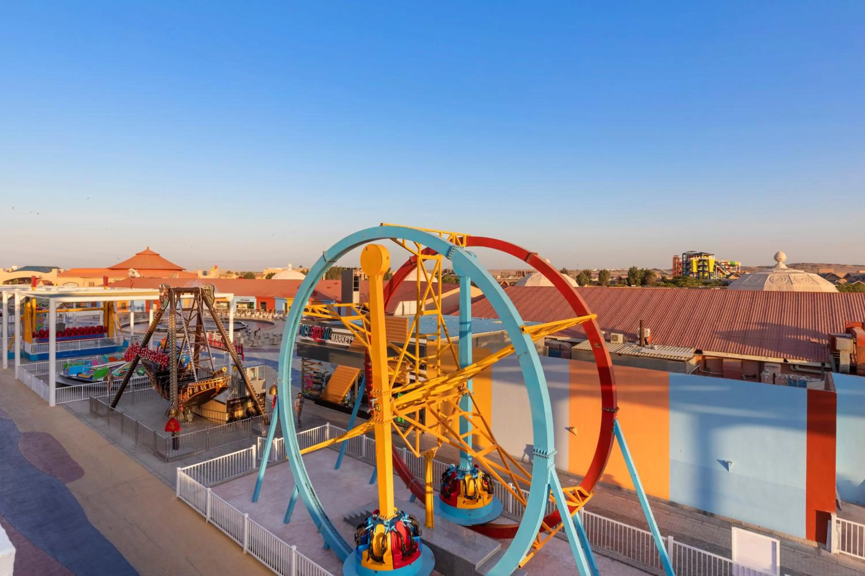 Entertainment in Neverland City Hurghada - Pickalbatros