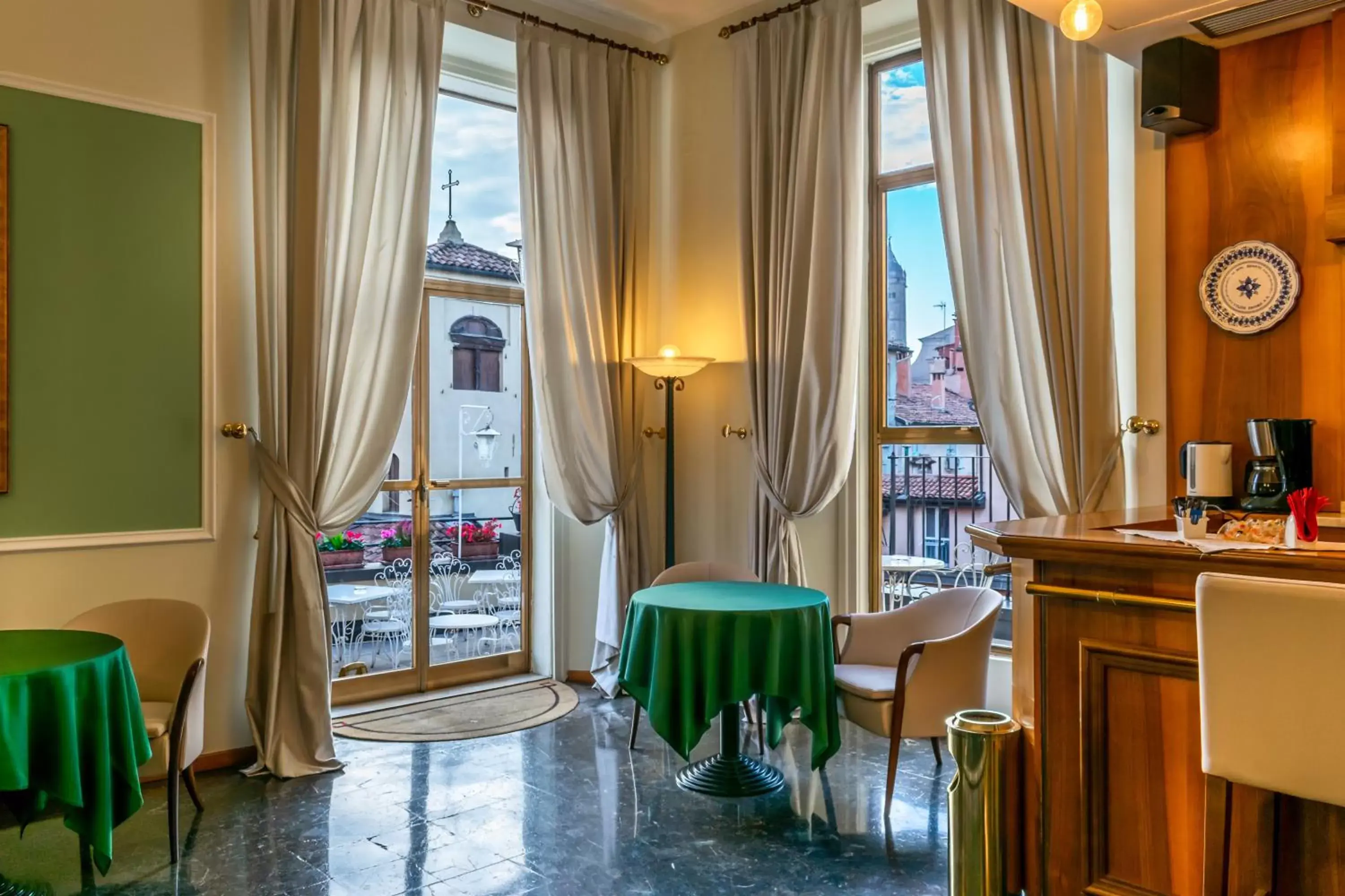 Seating area in Hotel San Donato - Bologna centro