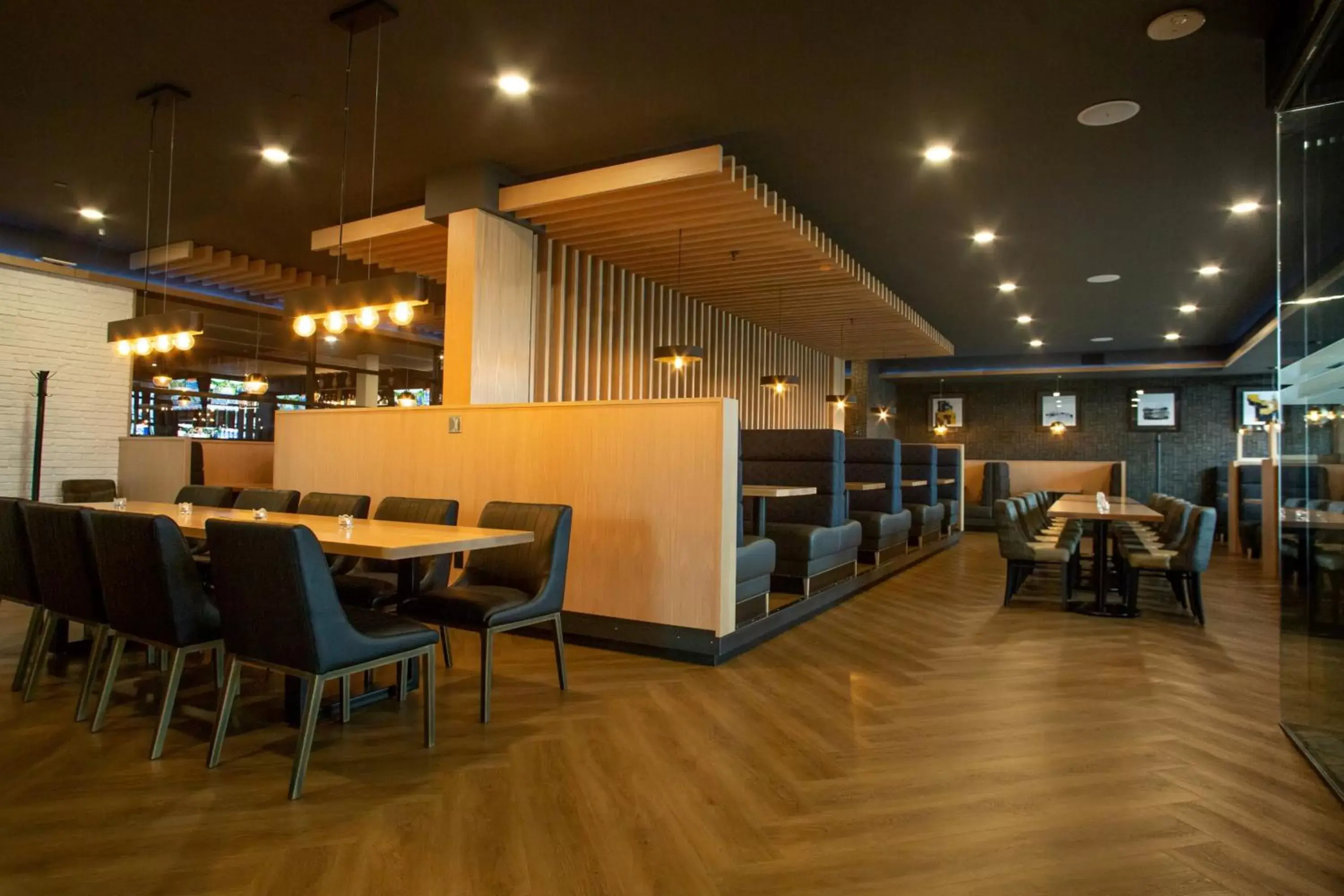 Restaurant/Places to Eat in Holiday Inn Hotel & Suites St.Catharines-Niagara, an IHG Hotel