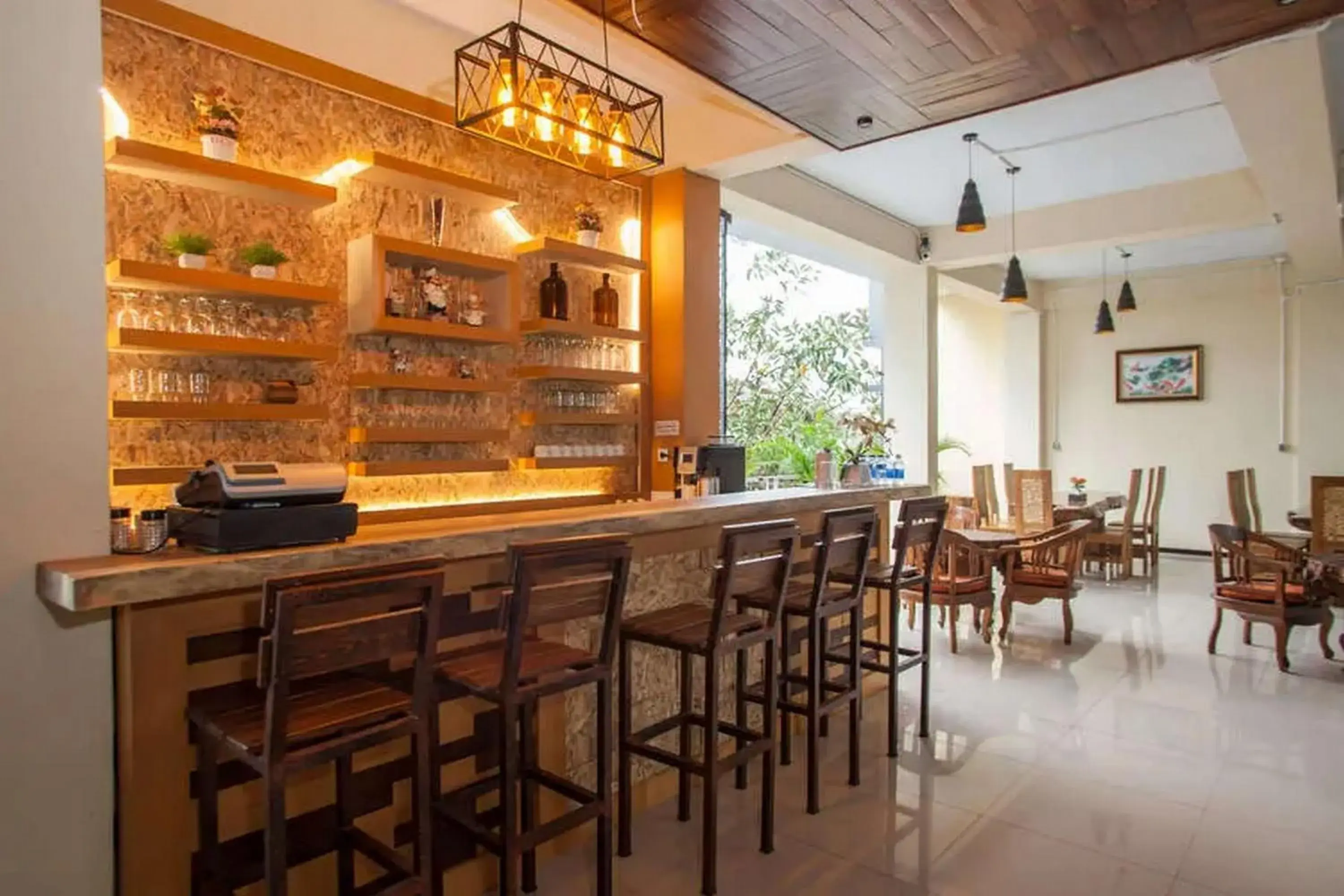 Property building in RedDoorz Premium @ Jalan Cengkeh Malang Property building in RedDoorz Premium @ Jalan Cengkeh Malang