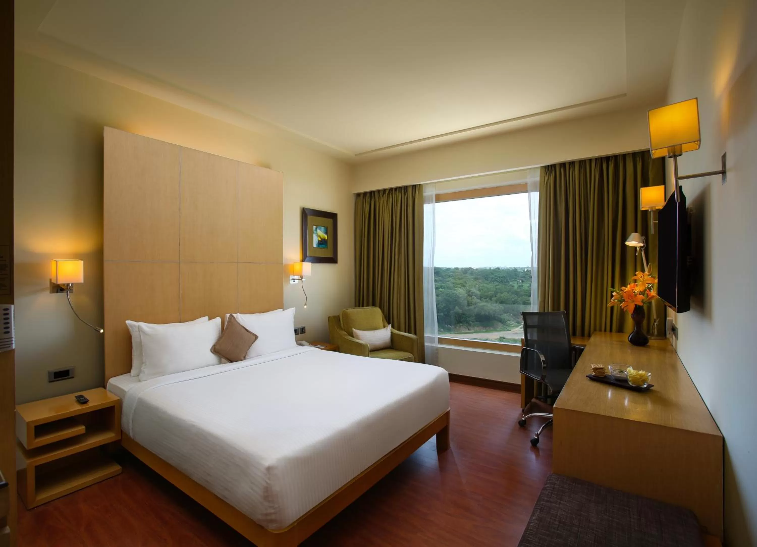 Photo of the whole room, Bed in Novotel Hyderabad Airport