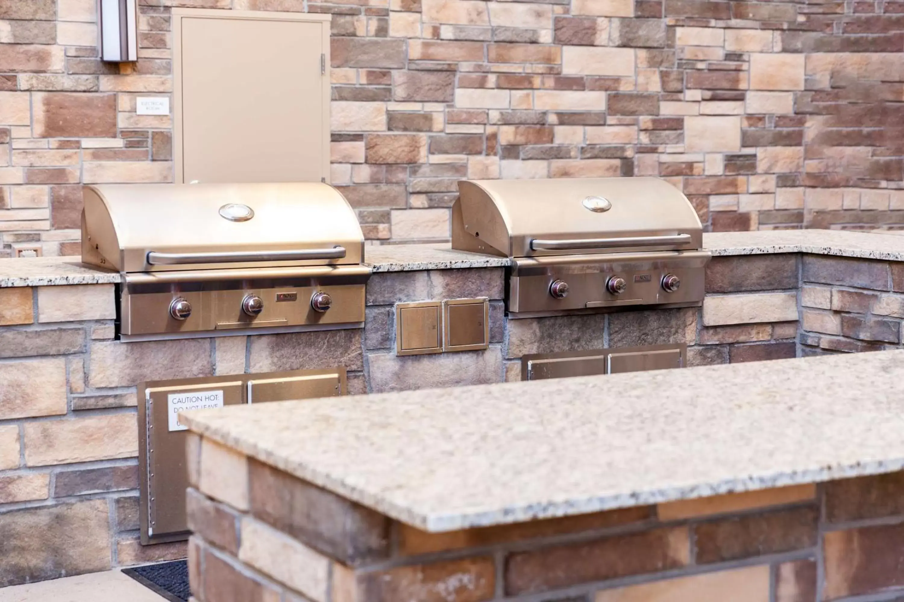 Property building, BBQ Facilities in Homewood Suites By Hilton Broomfield Boulder