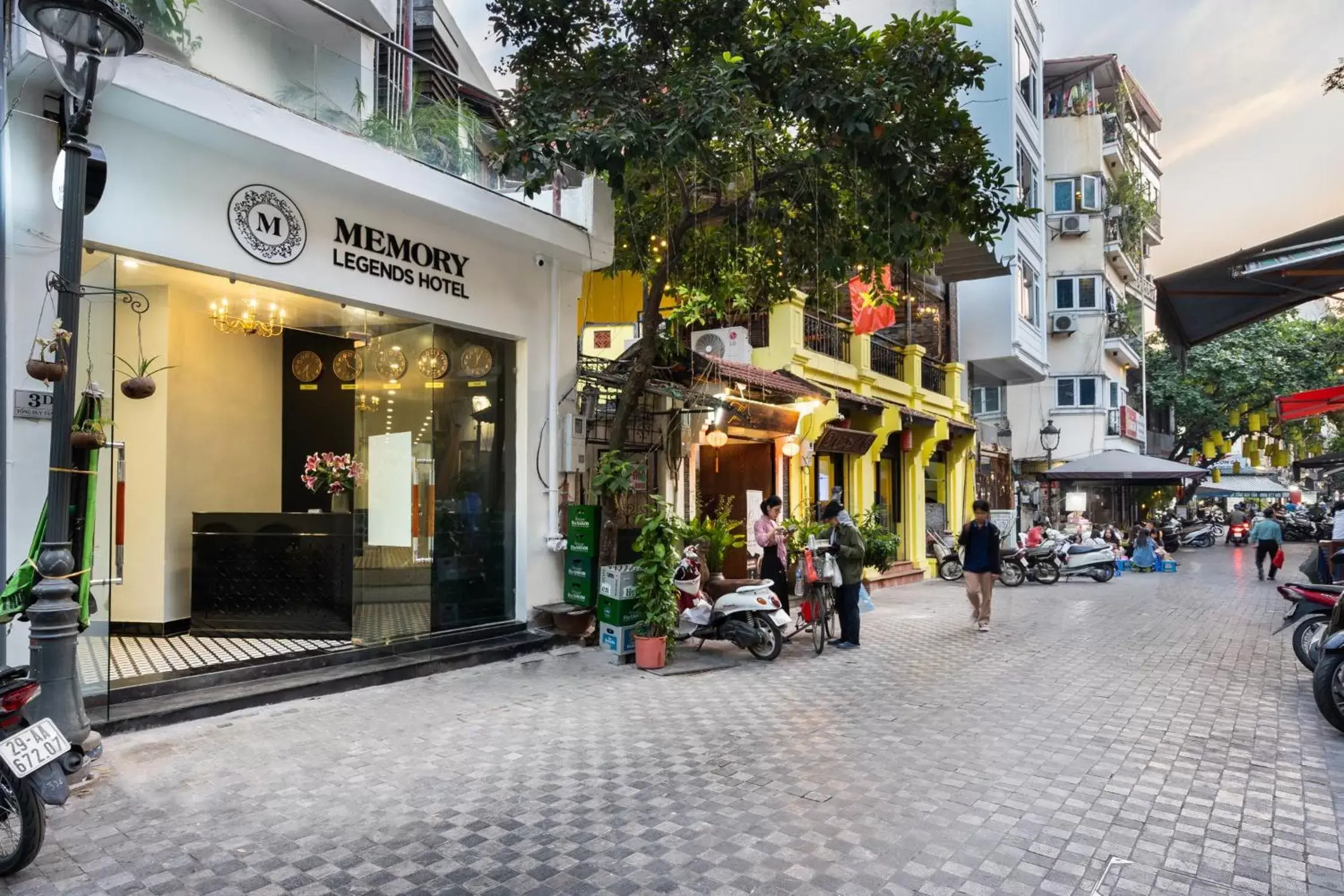 Property building in Hanoi Memory Legends Hotel Property building in Hanoi Memory Legends Hotel