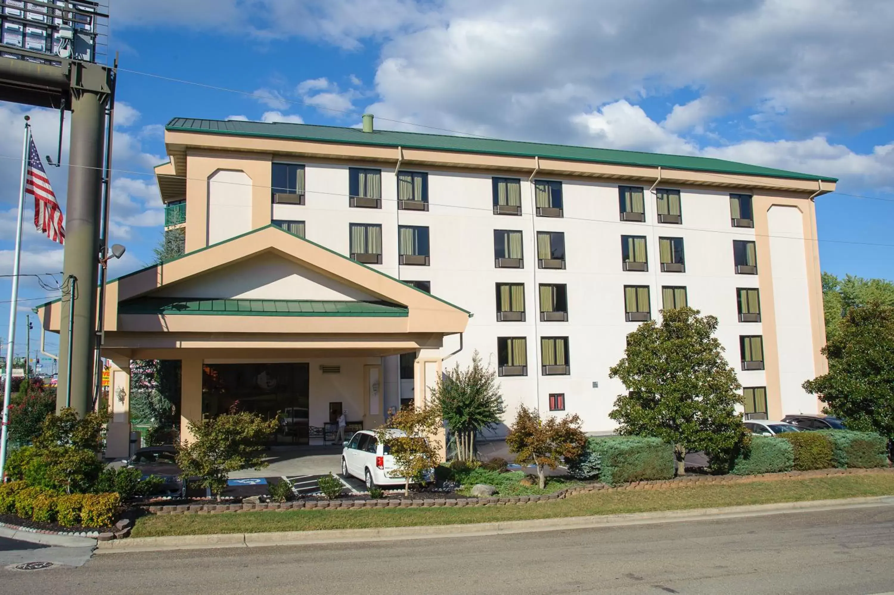 Facade/entrance in Pigeon River Inn Facade/entrance in Pigeon River Inn