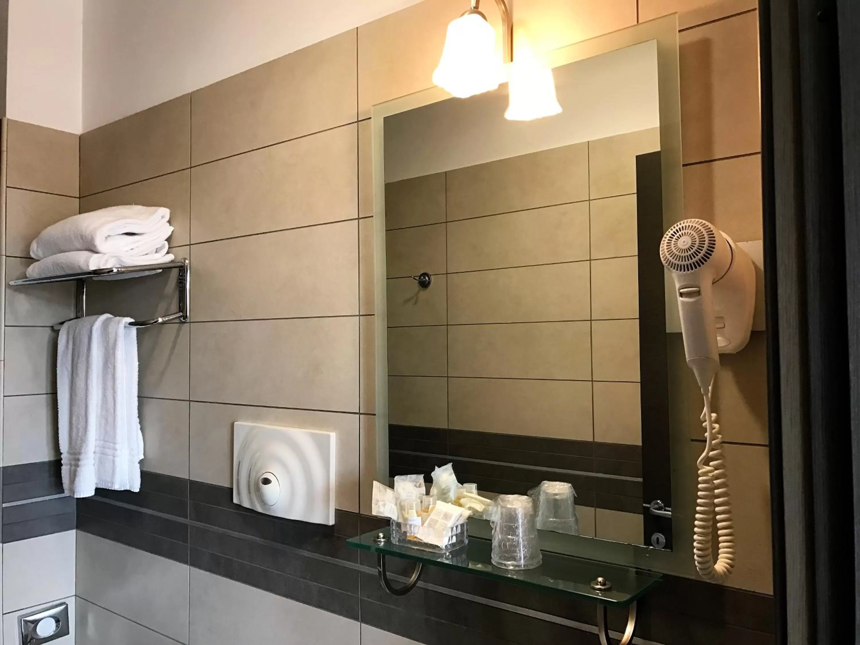 Bathroom in Hotel Visagi