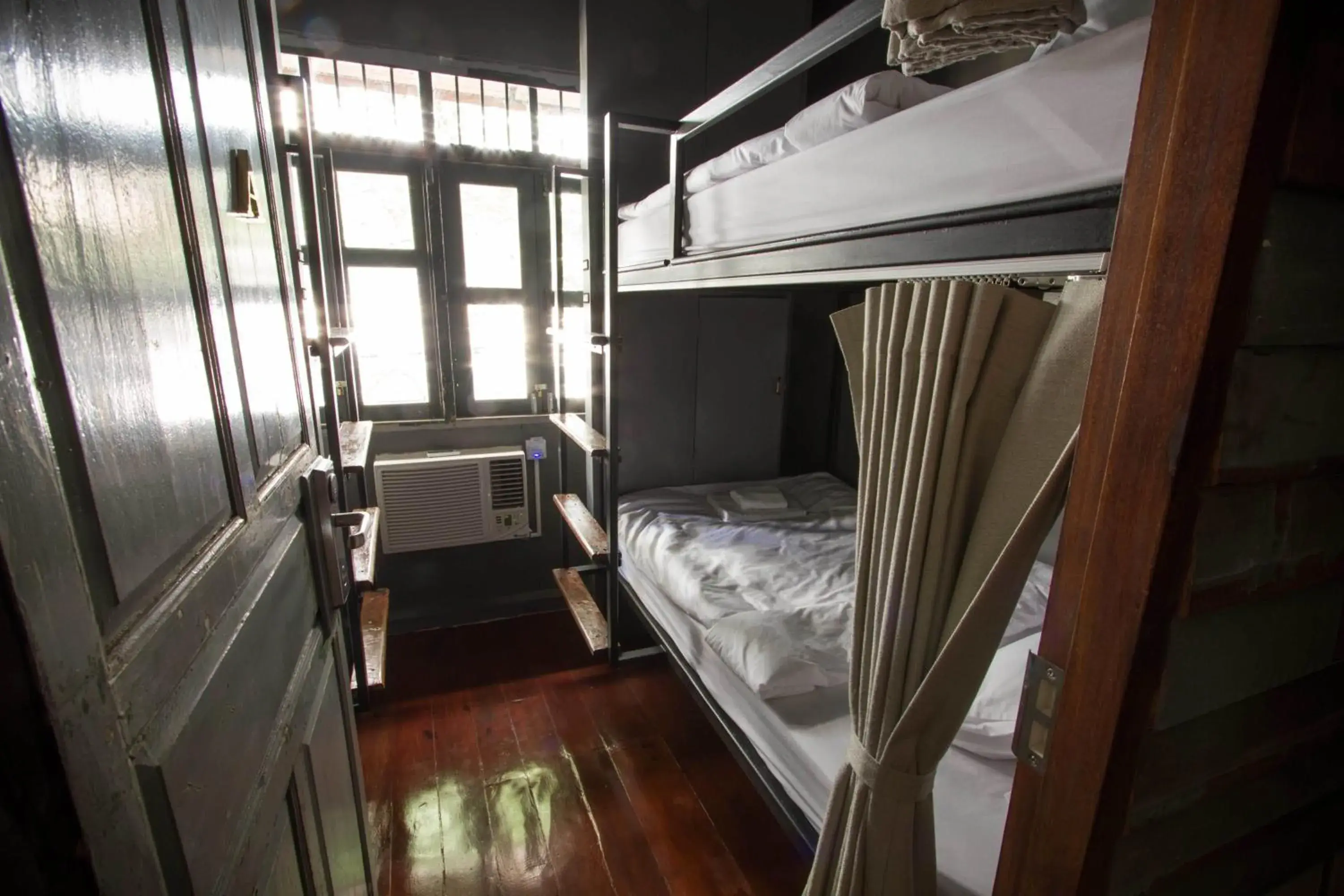 Bed in 4-Bed Mixed Dormitory Room in Here Hostel Bangkok