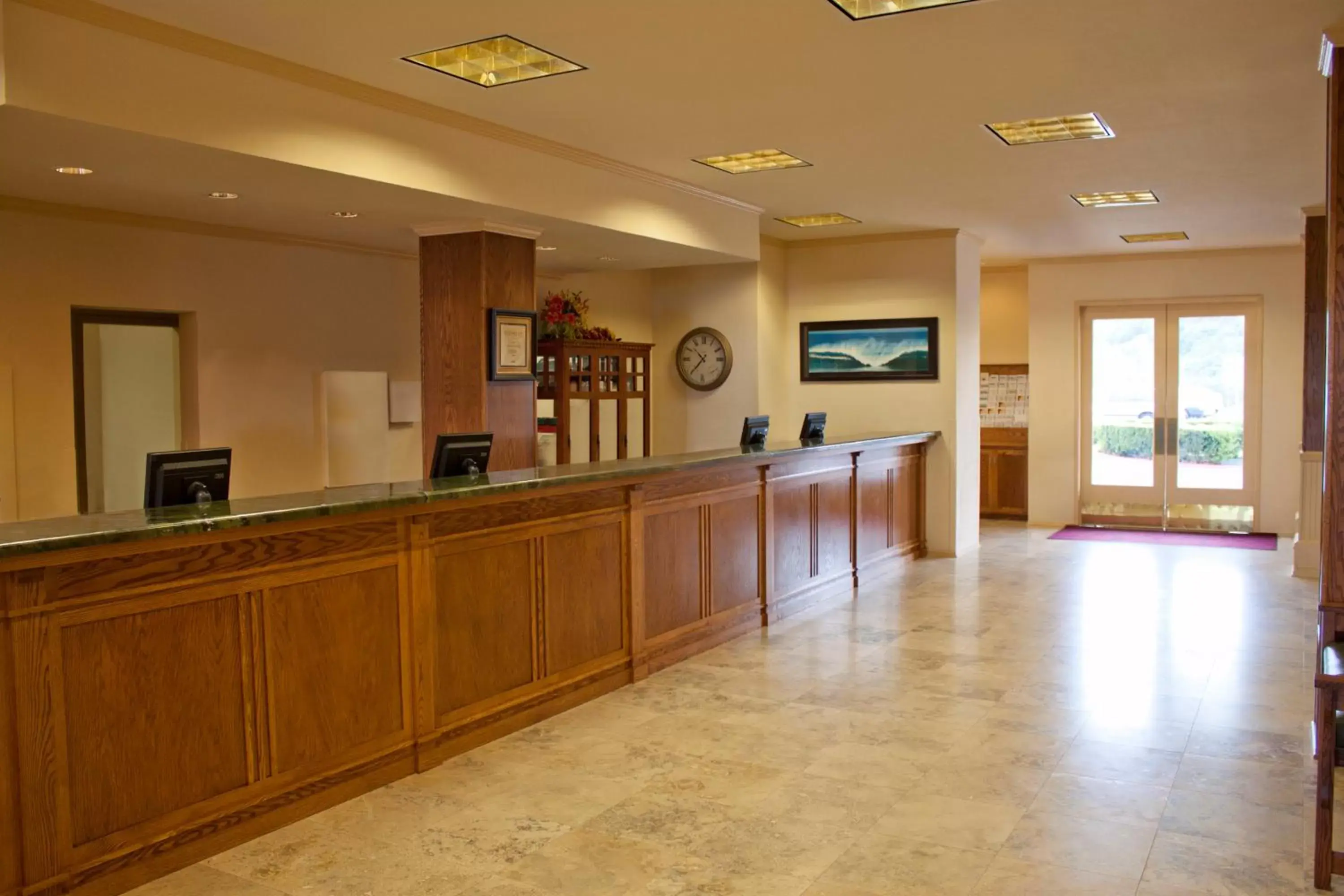 Lobby or reception, Lobby/Reception in San Luis Bay Inn