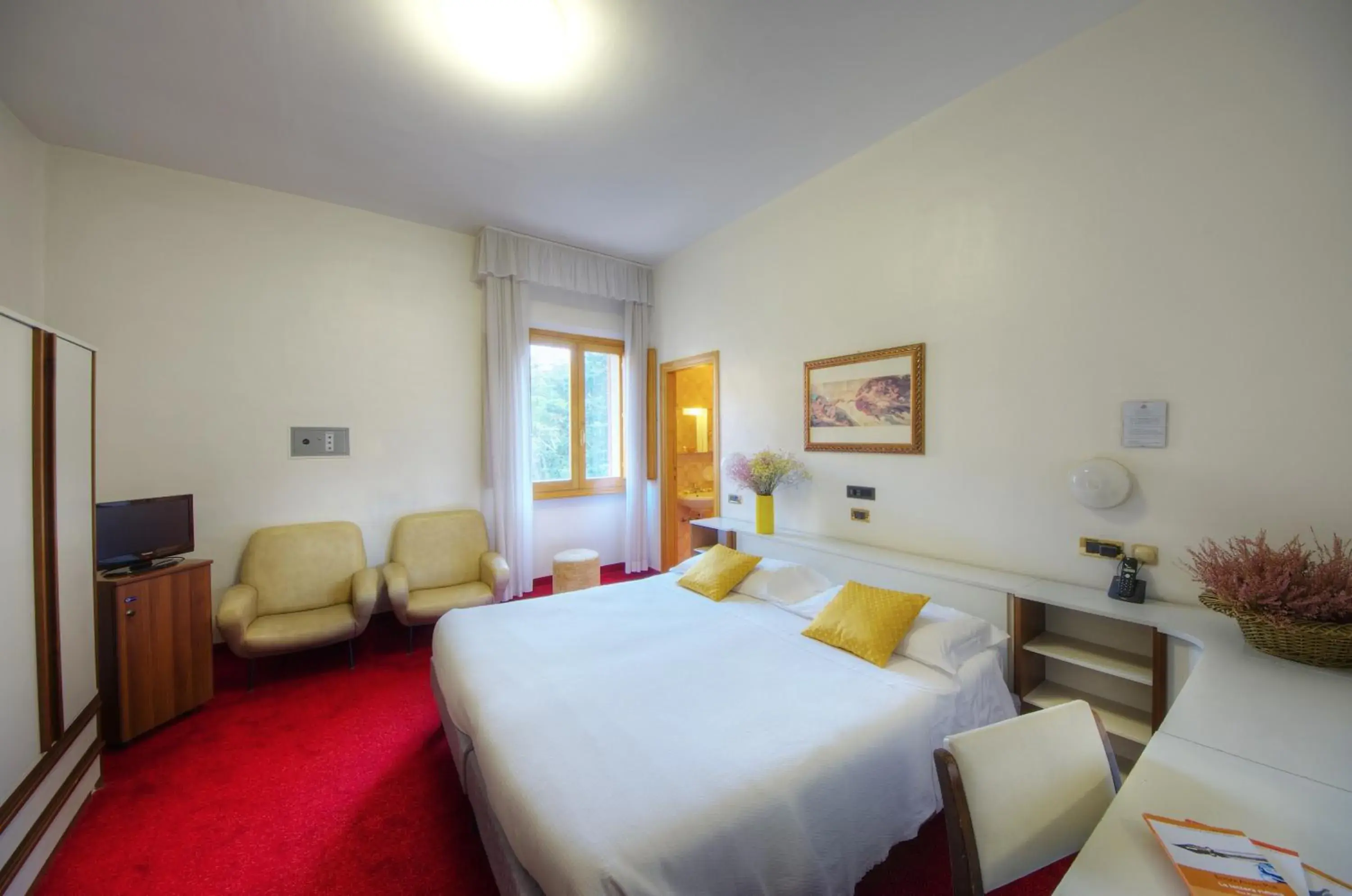 Bedroom, Bed in Grand Hotel Milano