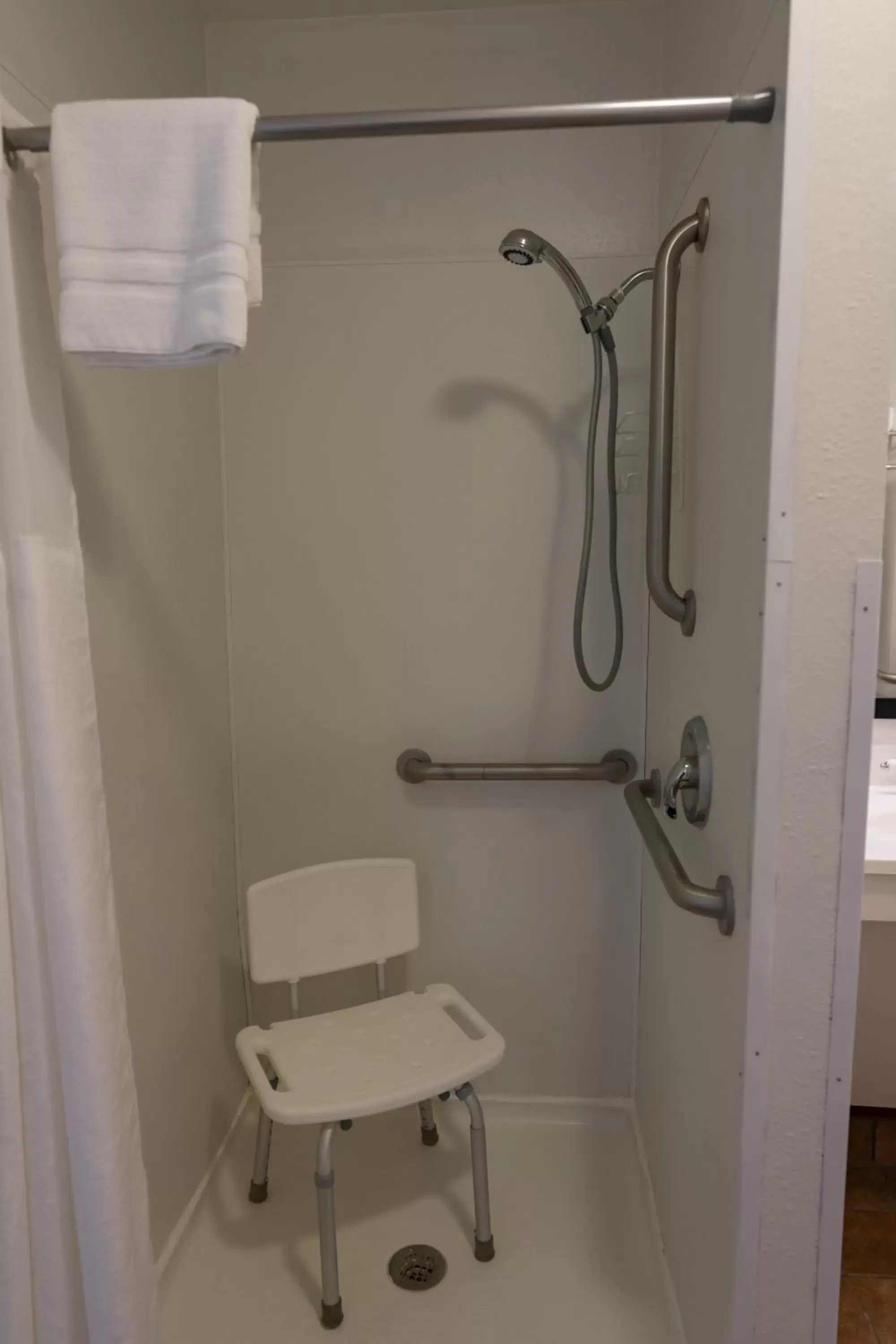 Double Room - Disability Access in Riviera Motor Lodge