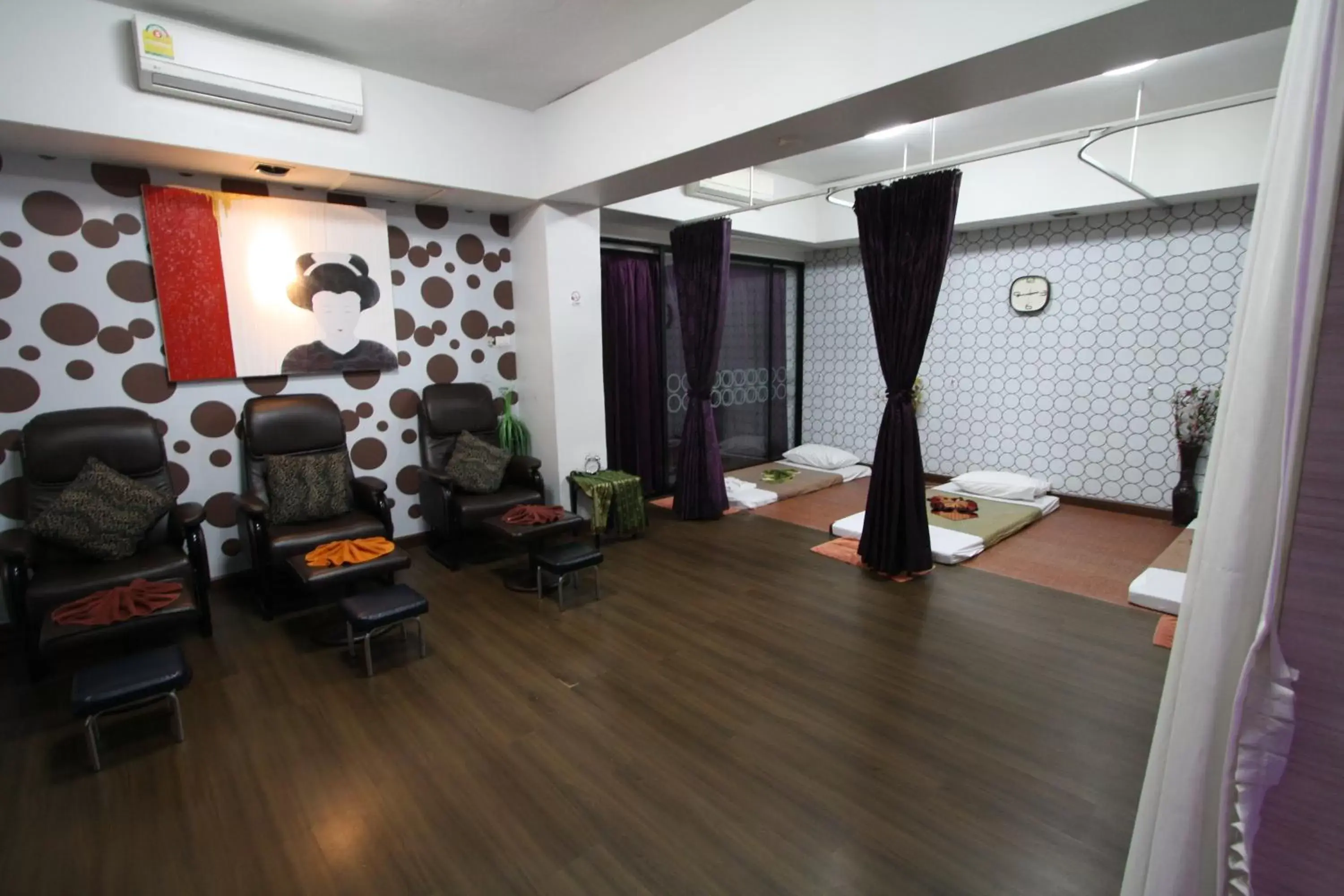 Massage, Seating Area in Baiyoke Boutique Hotel