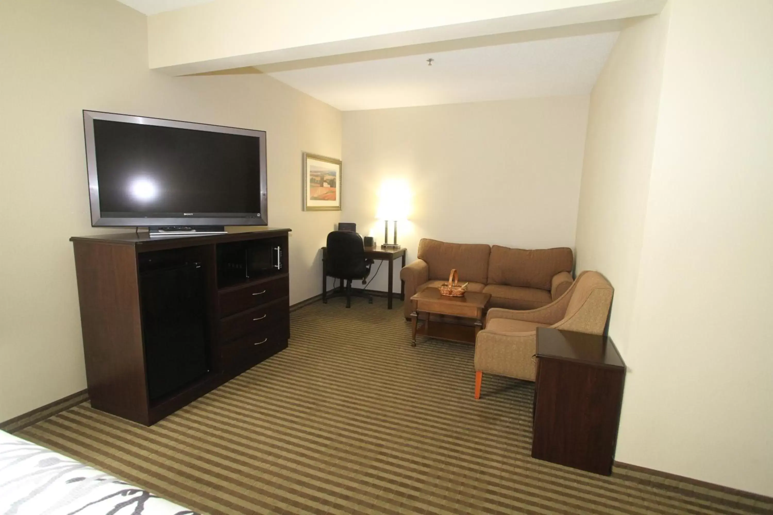 Seating Area in Bowman Inn and Suites