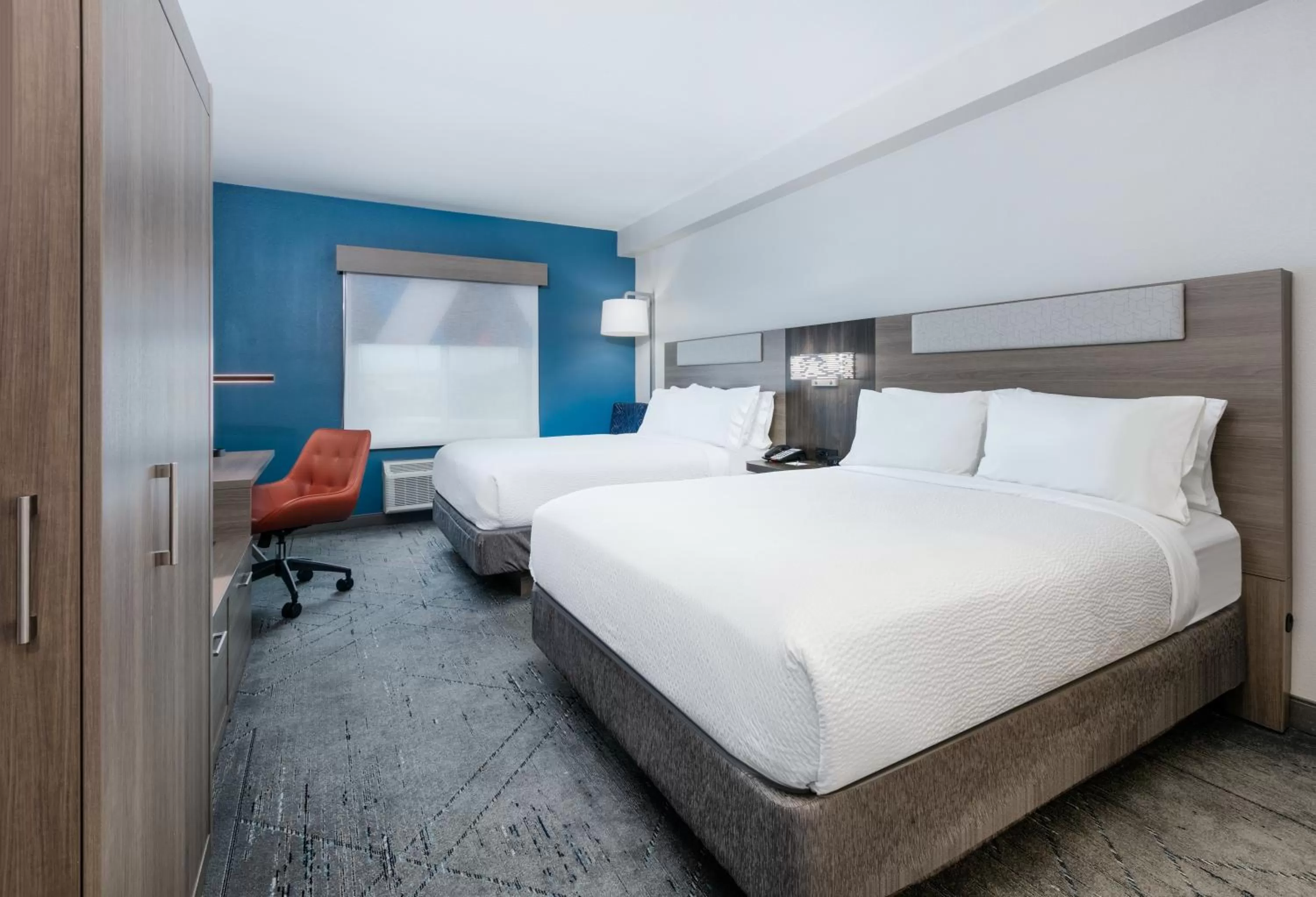 Bedroom, Bed in Holiday Inn Express & Suites DALLAS PARK CENTRAL NORTHEAST by IHG