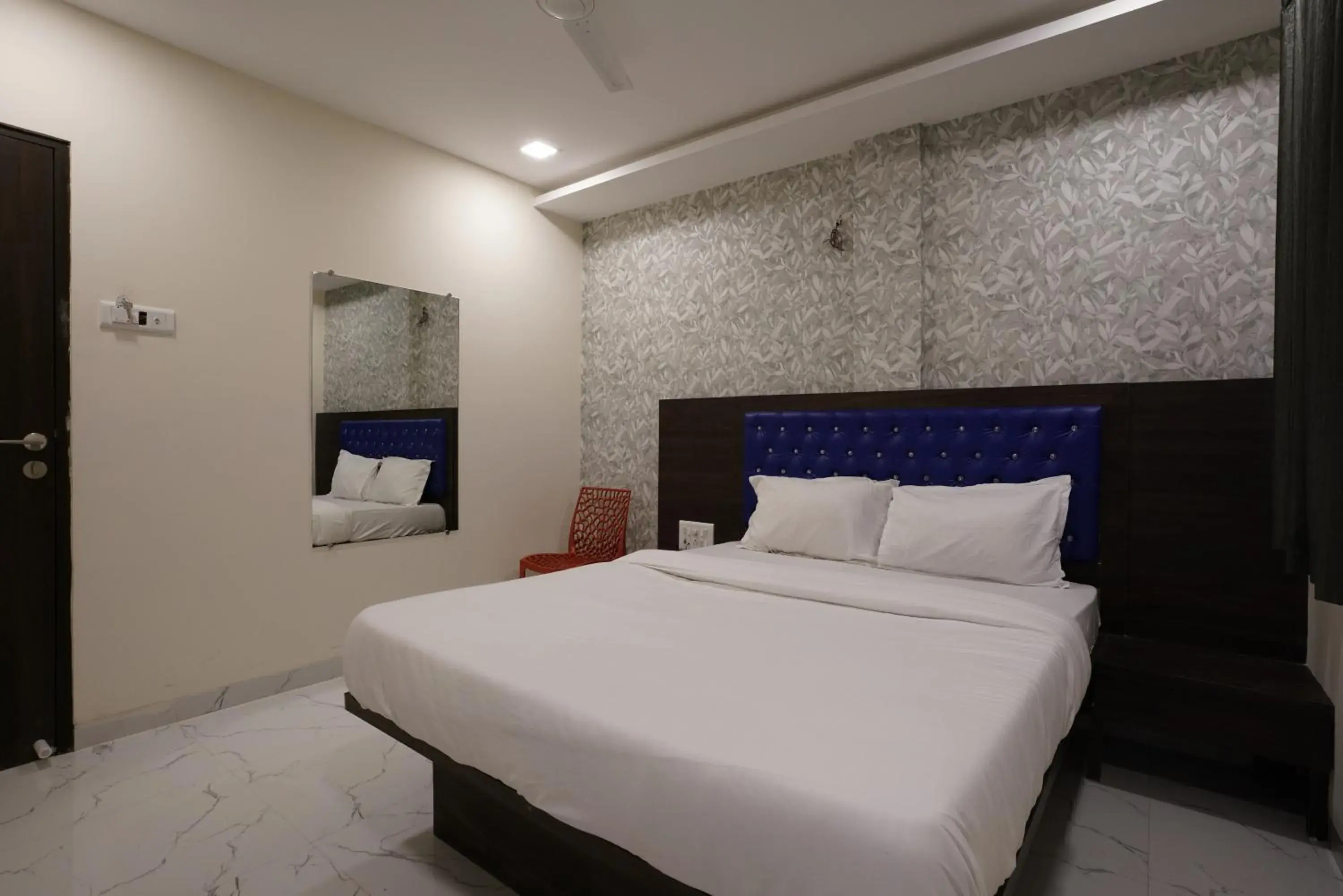 Bed in Hotel King Residency Kurla