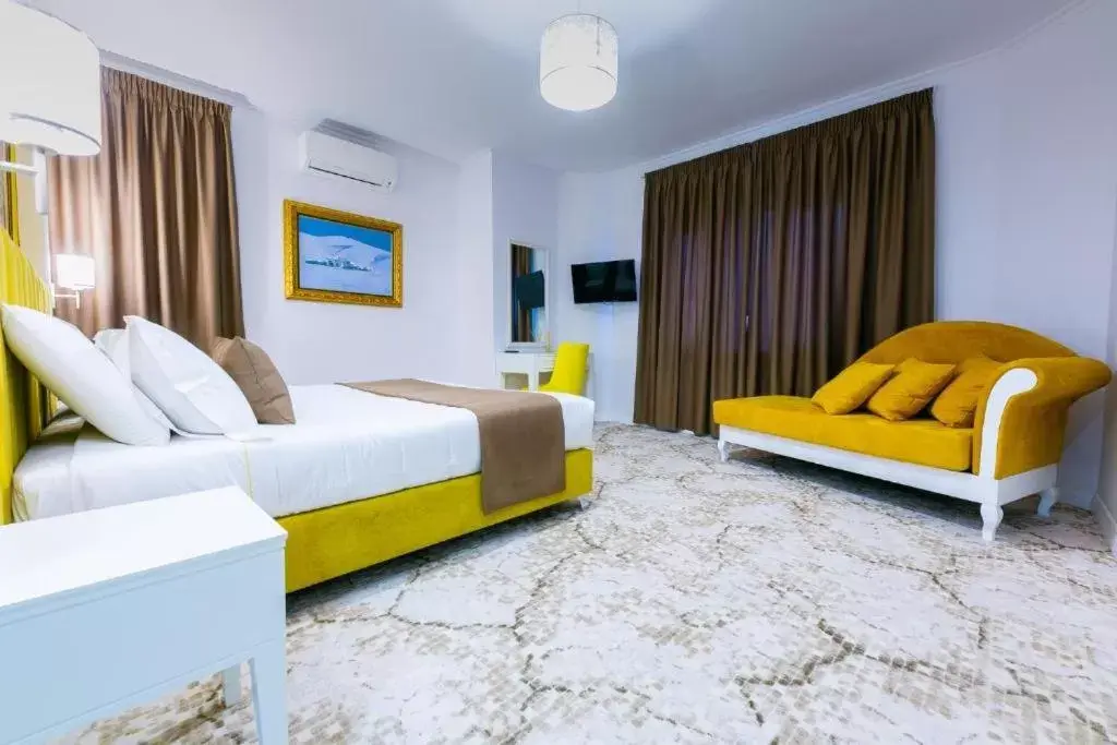 Double Room with Balcony in ART Hotel Tirana Double Room with Balcony in ART Hotel Tirana