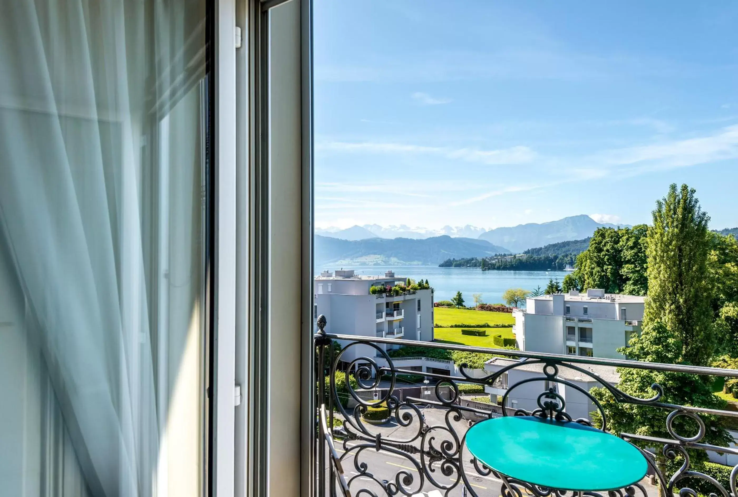 Photo of the whole room, Pool View in Grand Hotel Europe