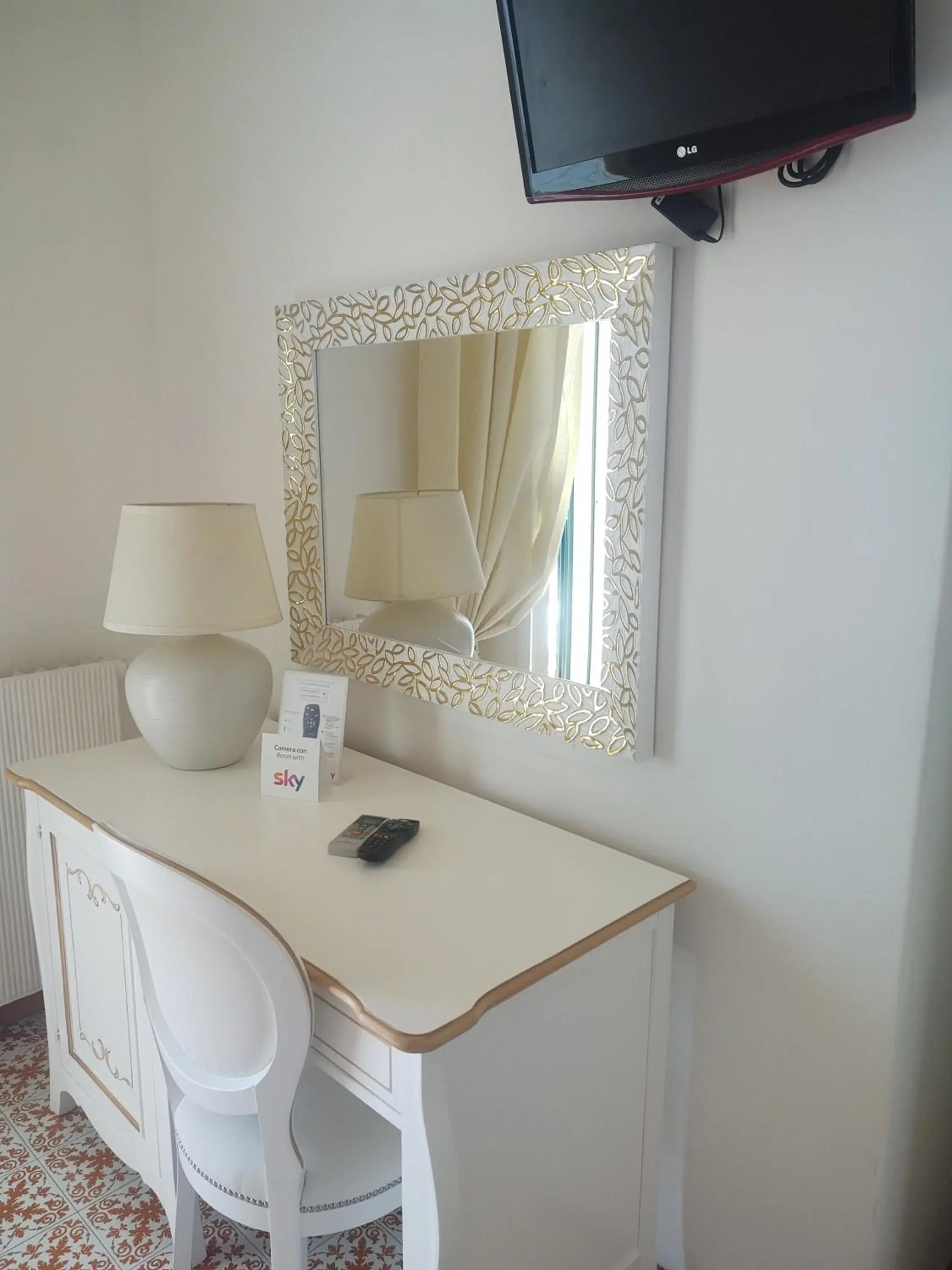 Bedroom in Hotel La Perla Bedroom in Hotel La Perla