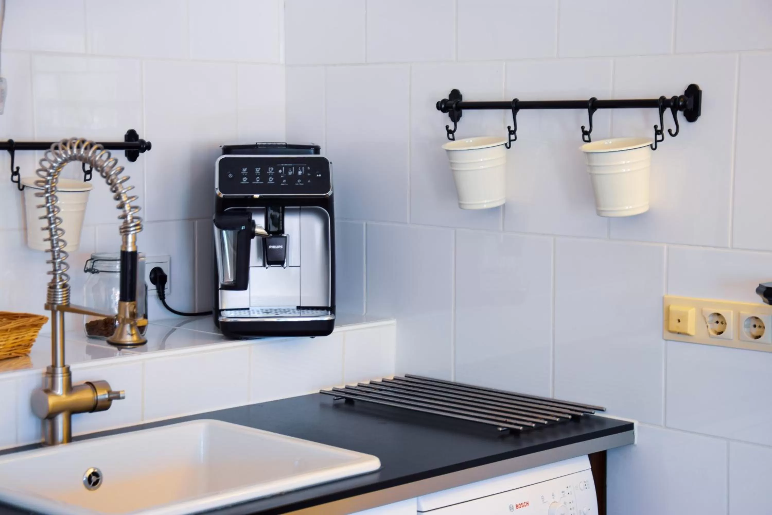 Coffee/tea facilities, Kitchen/Kitchenette in Sauna & Whirlpool - ALPENLIEBE APARTments