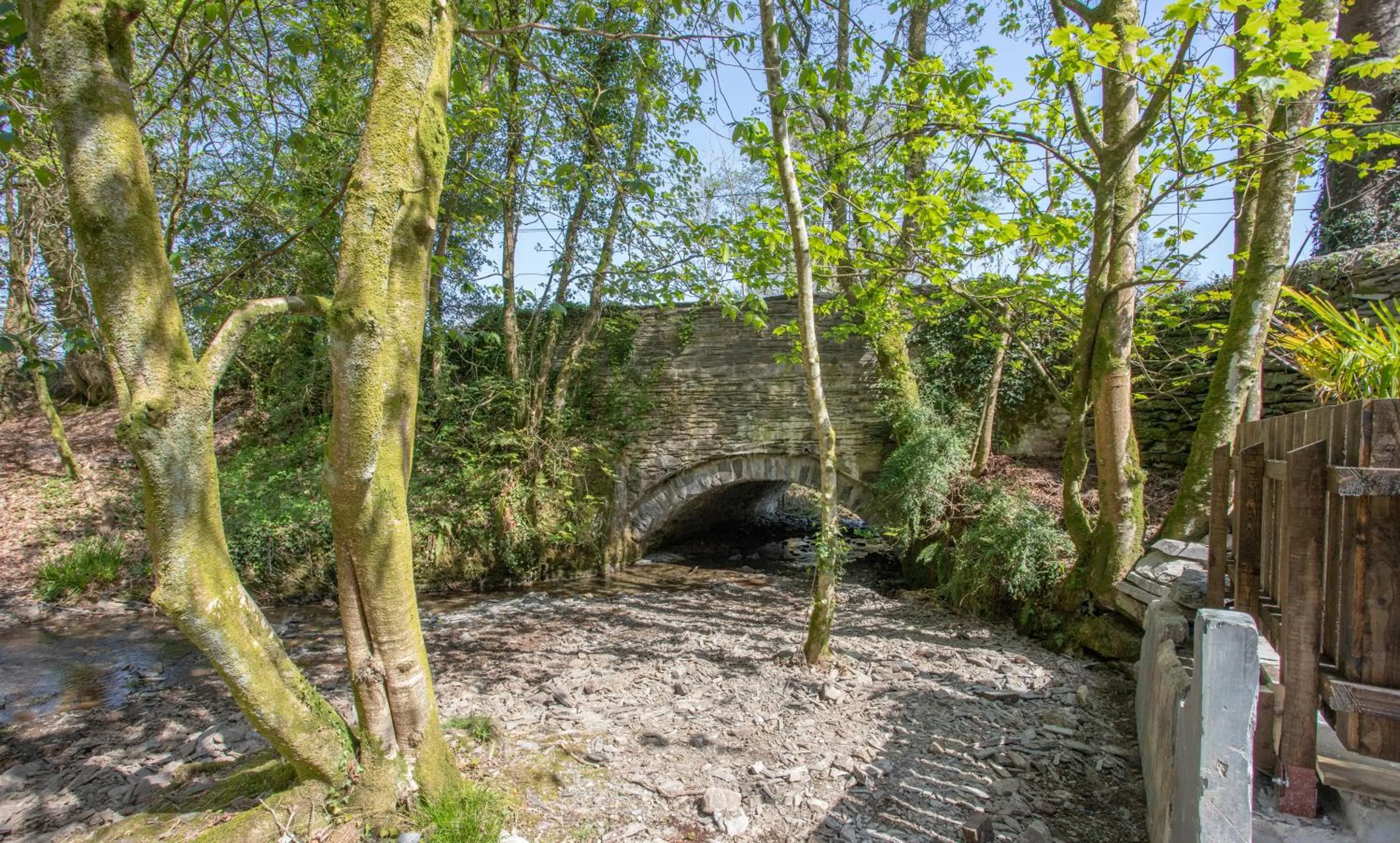 Area and facilities in Aberdunant Hall