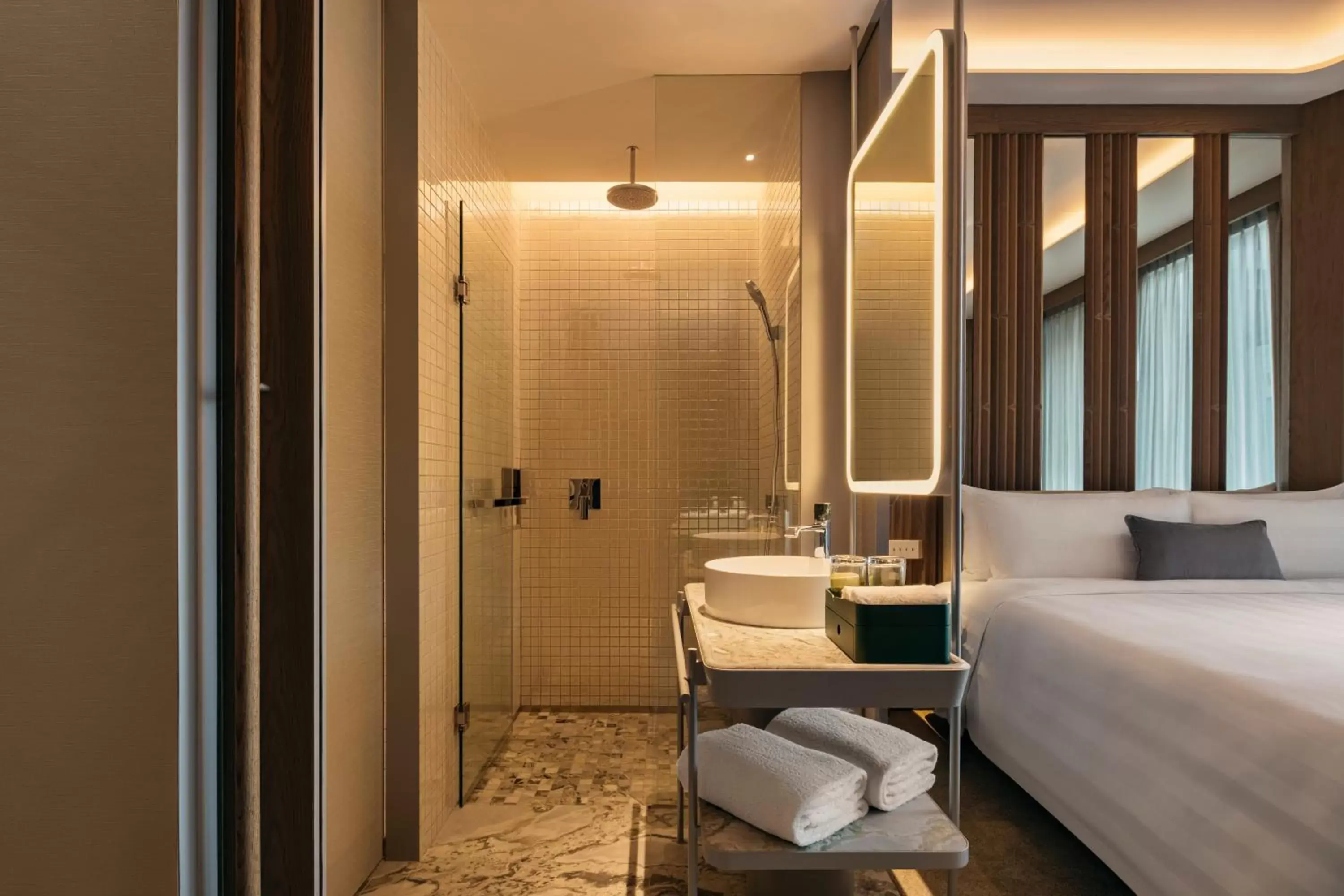 Shower, Bathroom in Pan Pacific Orchard