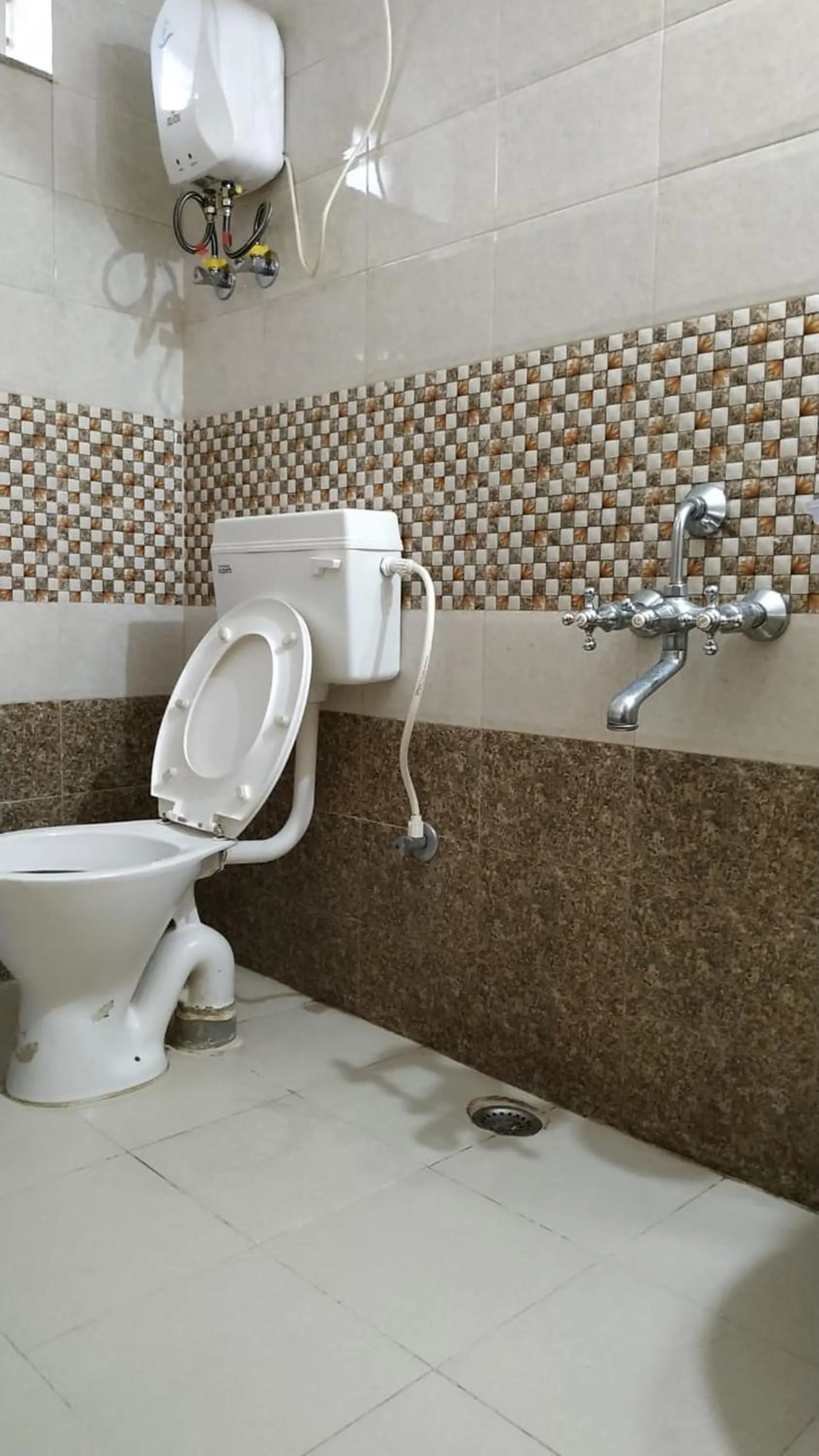 Bathroom in Nest Guest House