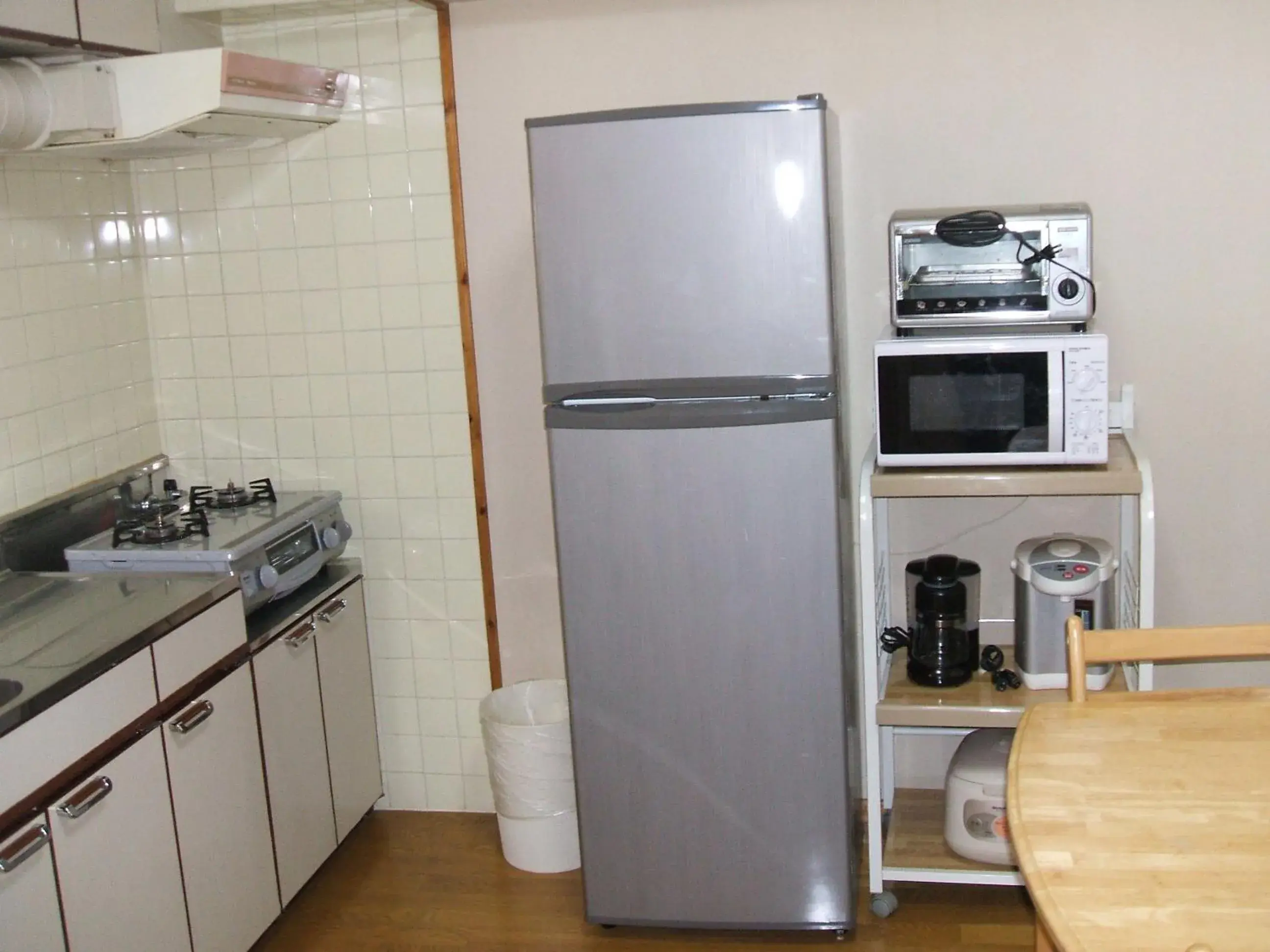 Dining area, Kitchen/Kitchenette in Weekly Harbourview Mansion Main Building