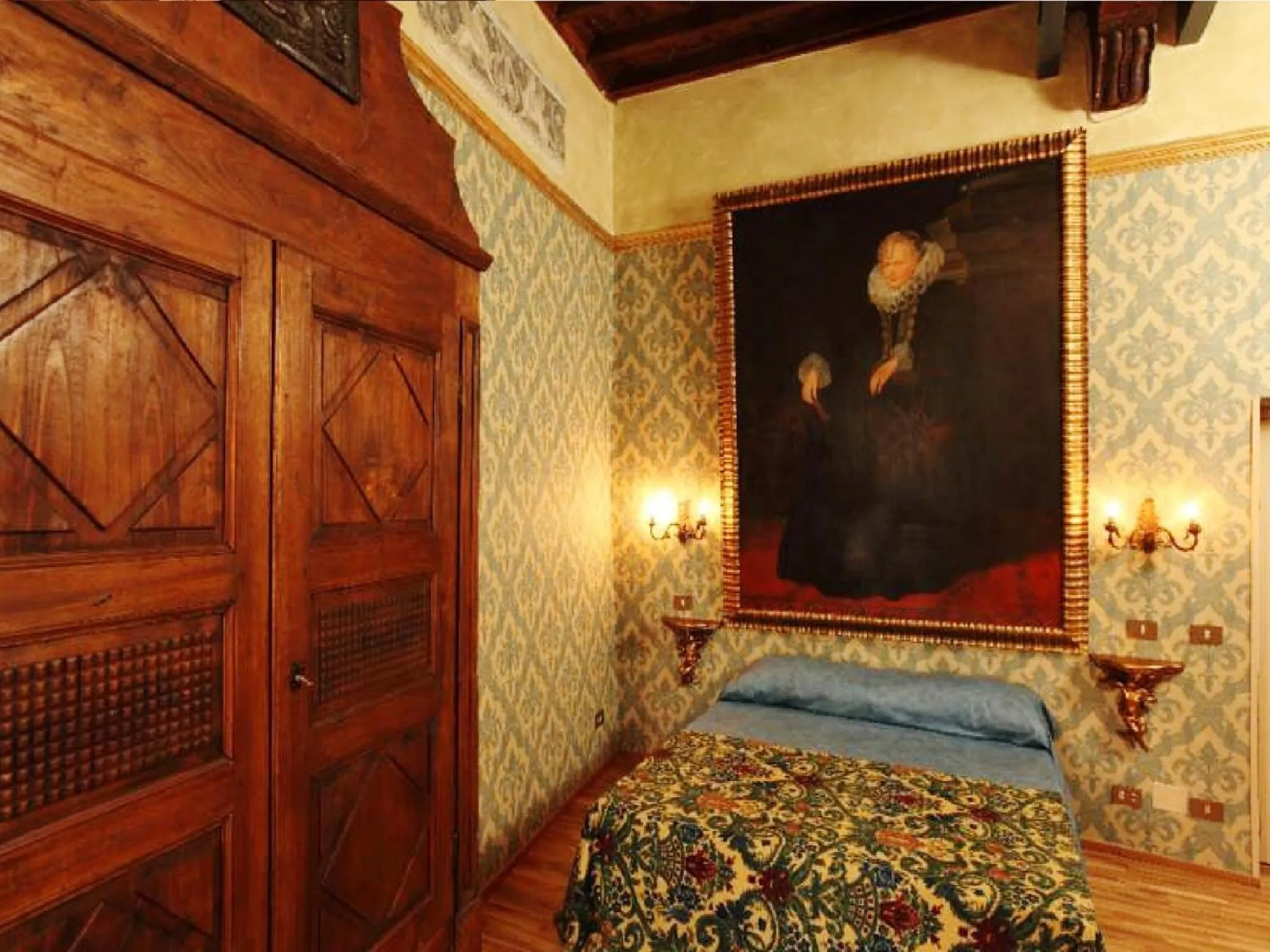 Bedroom, Bed in Antica Dimora dell'Orso