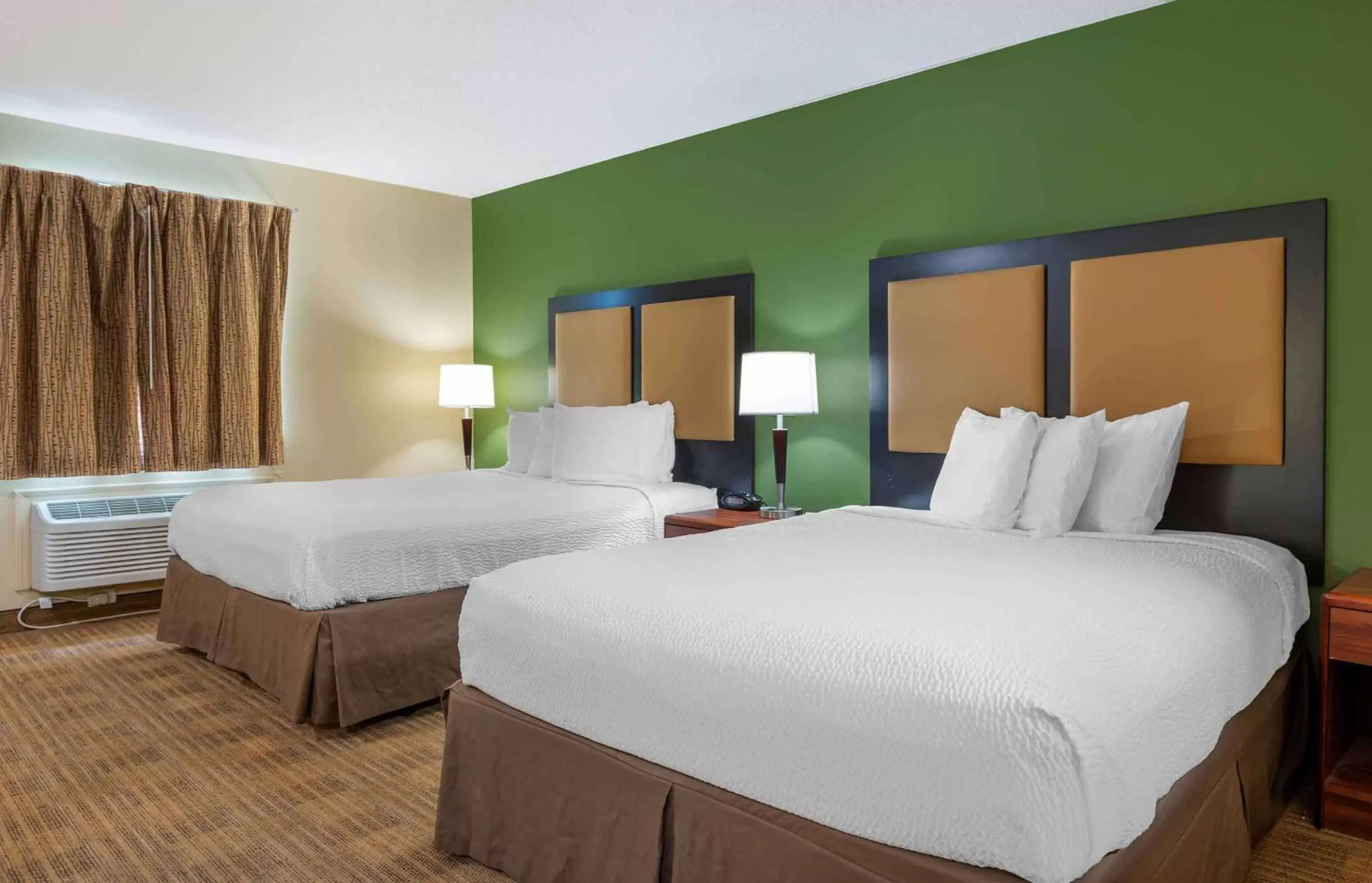 Bedroom, Bed in Extended Stay America Suites - Dayton - Fairborn