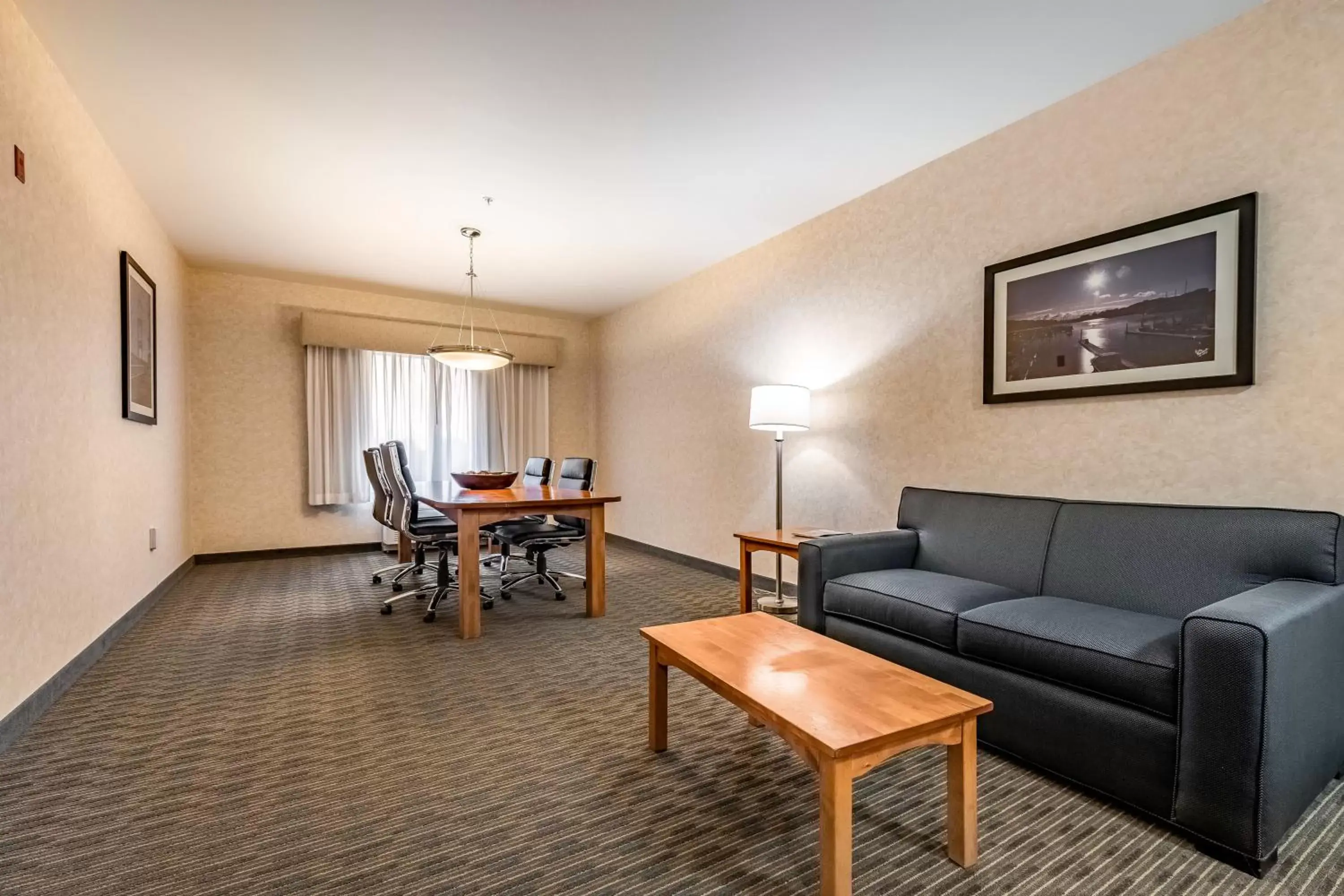 Living room, Seating Area in The INN at Gig Harbor