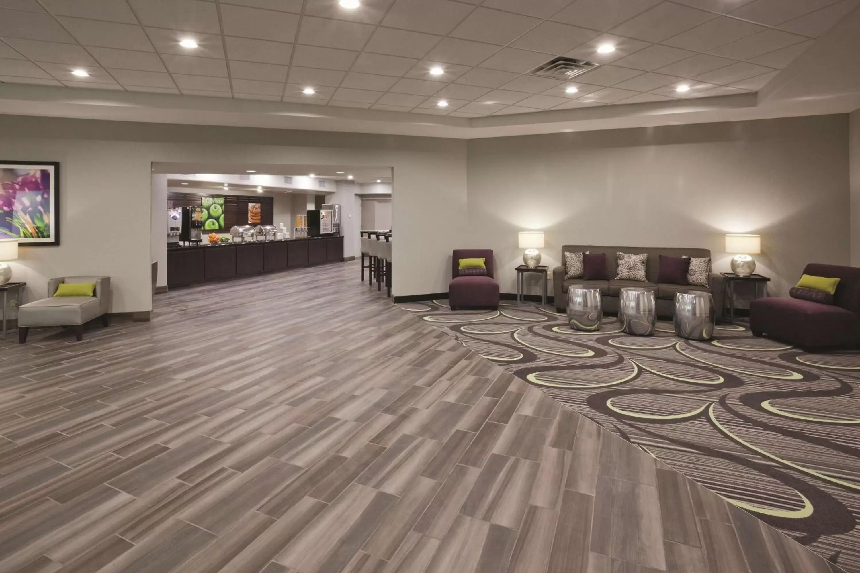 Lobby or reception in La Quinta by Wyndham Minneapolis Bloomington W