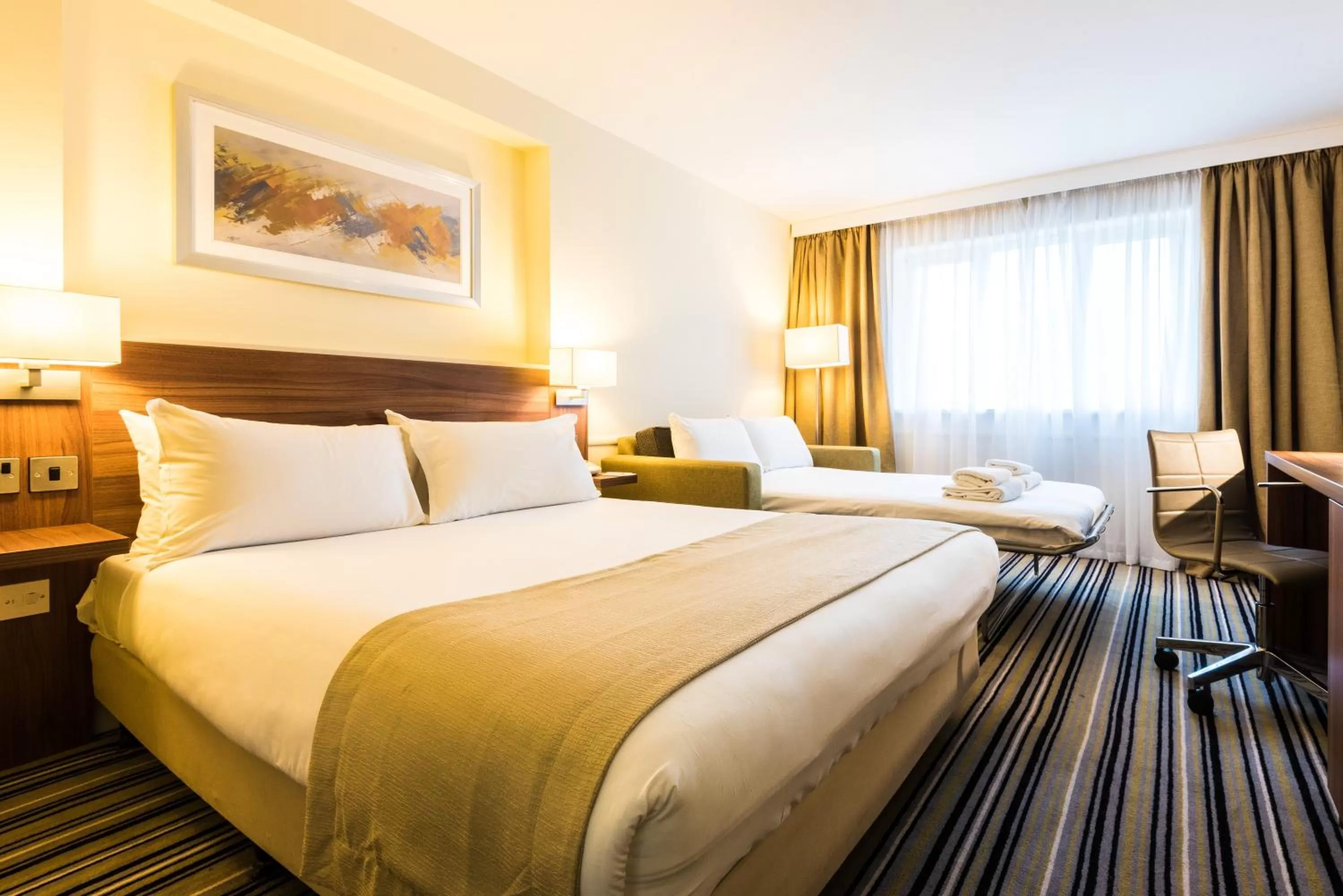 Photo of the whole room, Bed in Holiday Inn Chester South by IHG