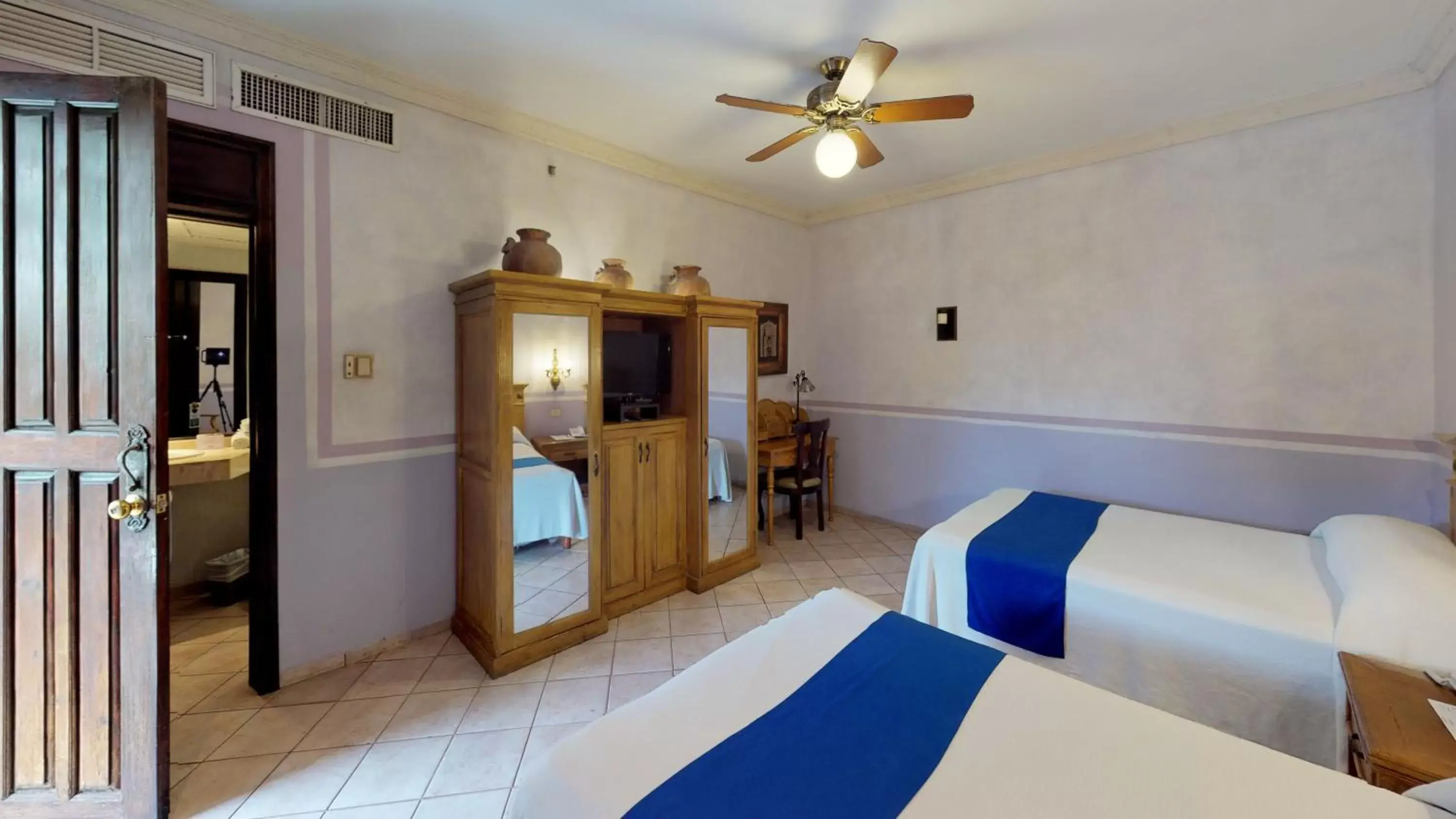 Standard Twin Room with Garden View in Hotel Boutique La Mision De Fray Diego Standard Twin Room with Garden View in Hotel Boutique La Mision De Fray Diego