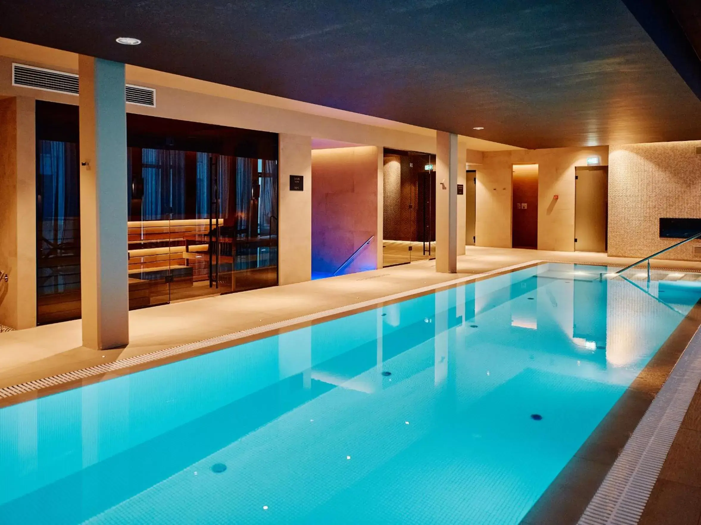 Swimming Pool in Hotel Lembitu Tallinn