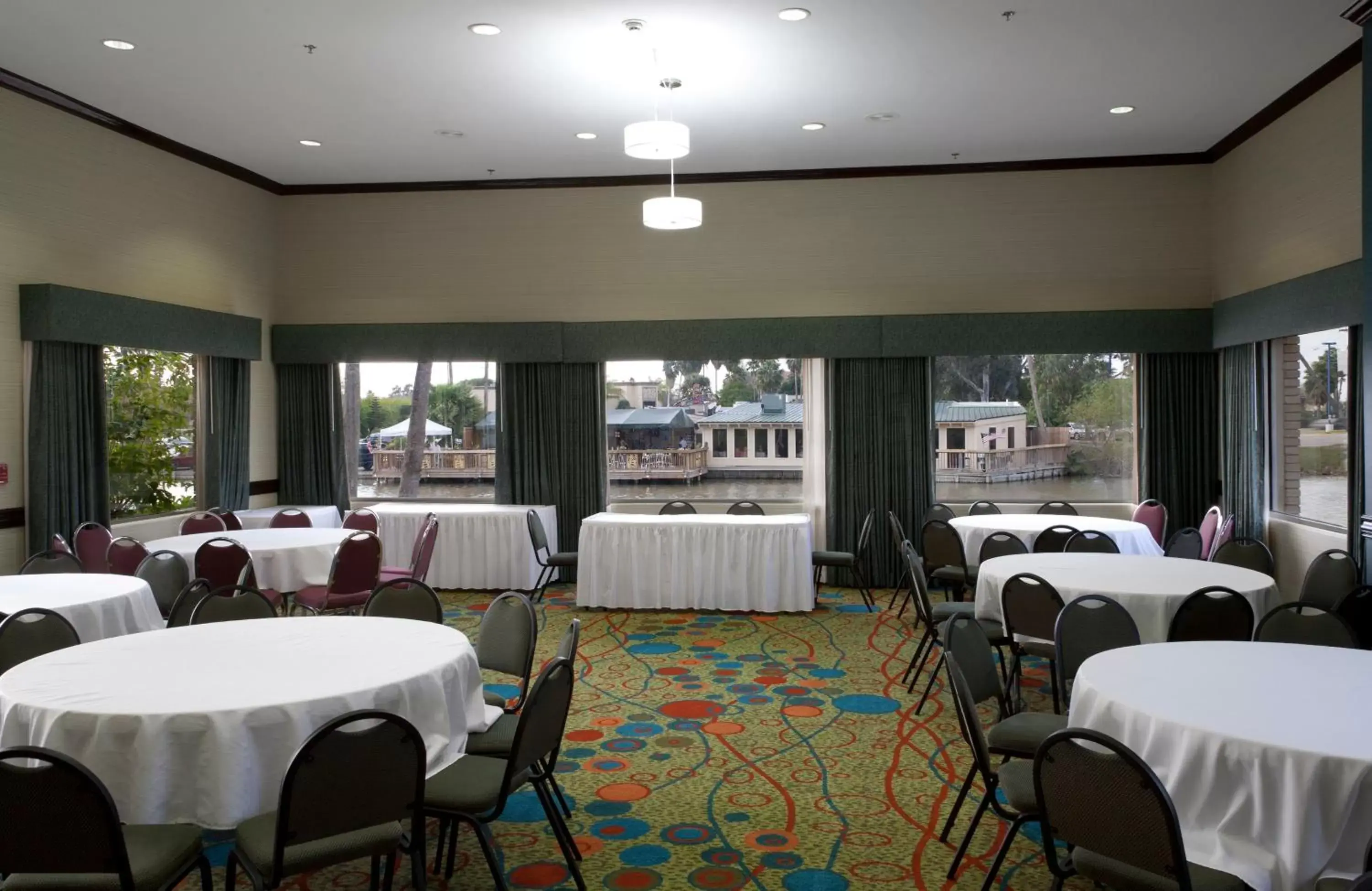 Meeting/conference room in Holiday Inn Express Hotel and Suites Brownsville, an IHG Hotel