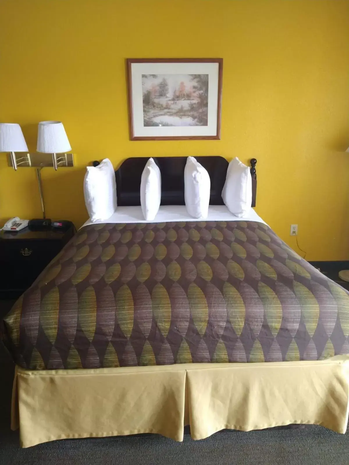 Bedroom, Bed in SureStay Hotel by Best Western Mission
