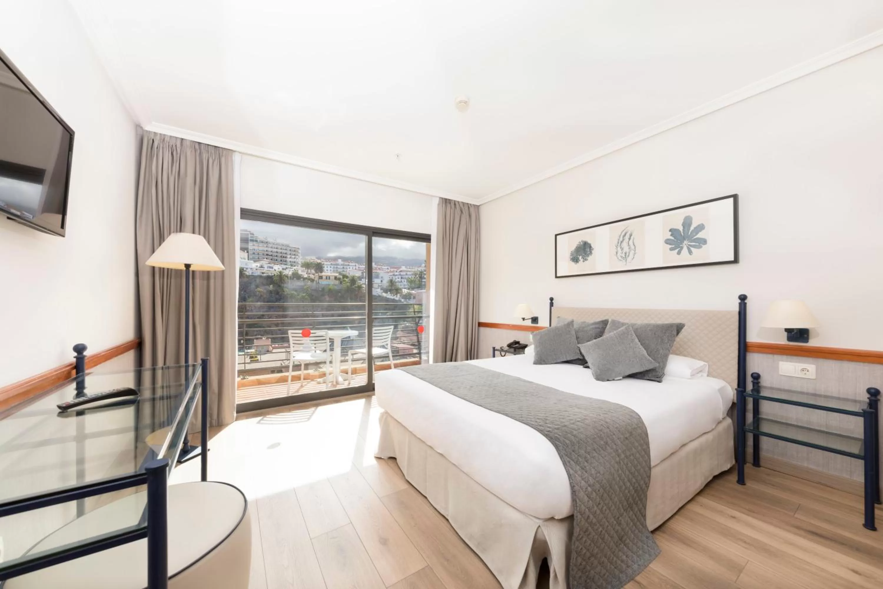 Balcony/Terrace, Bed in Be Live Experience Orotava