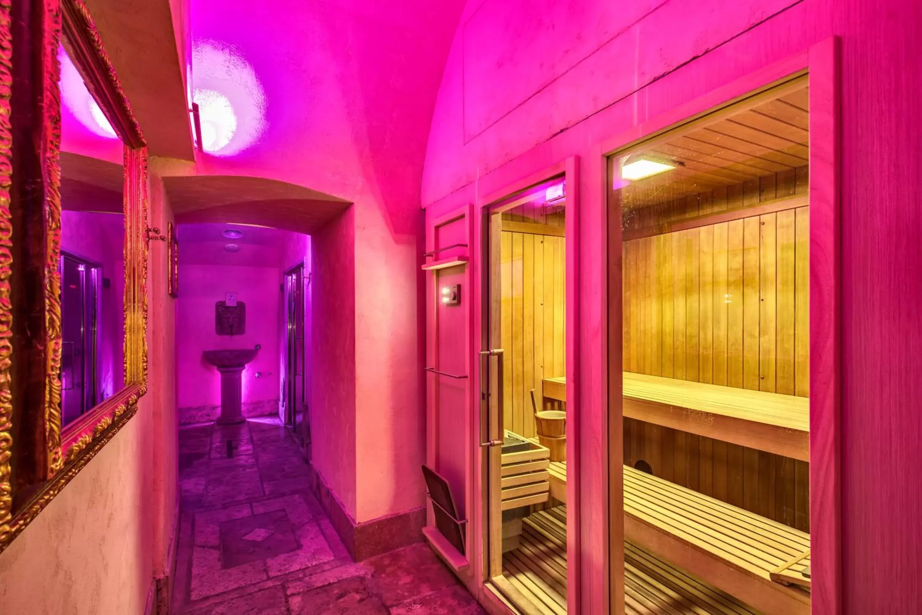 Sauna in Romanico Palace Luxury Hotel & SPA