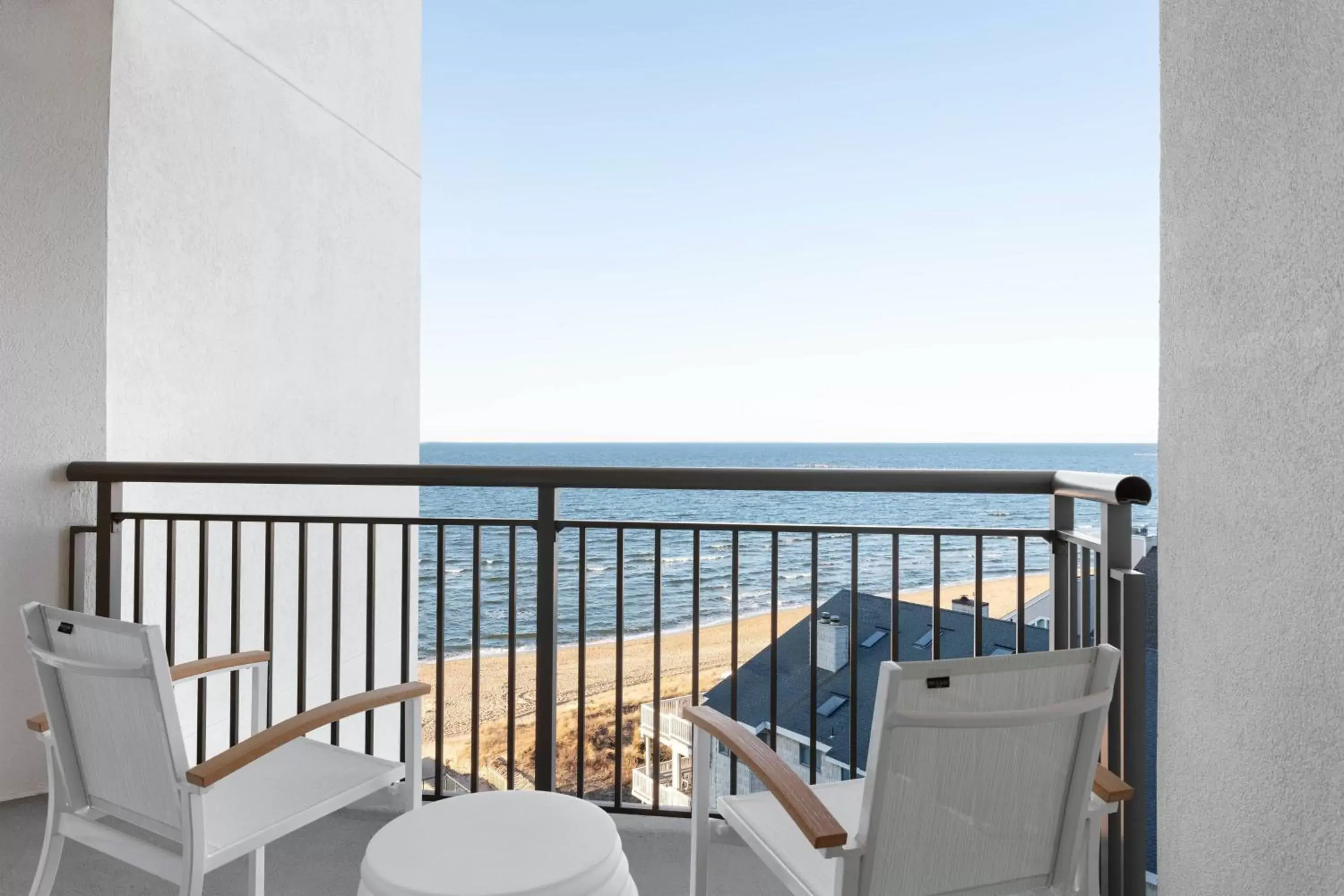 Bedroom, Balcony/Terrace in Delta Hotels by Marriott Virginia Beach Waterfront