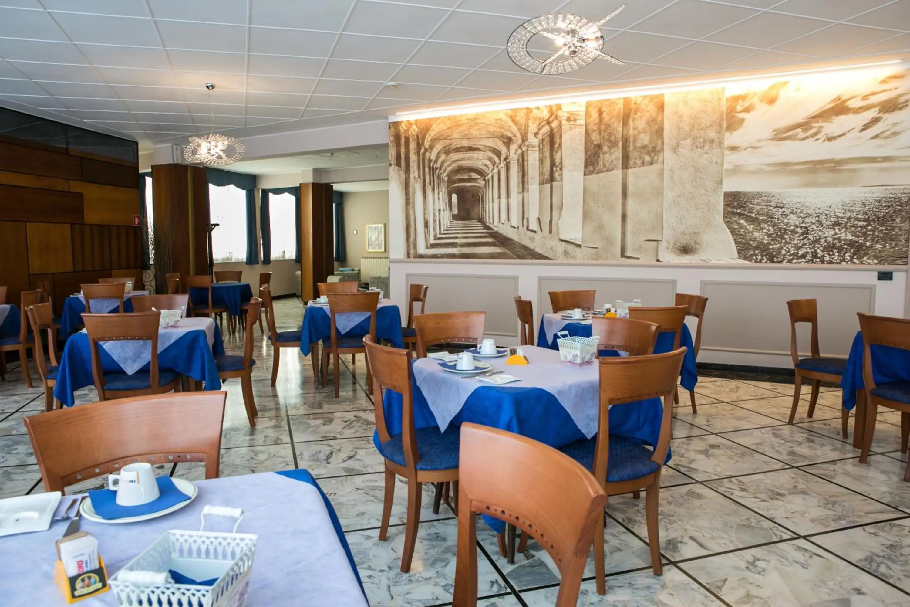 Breakfast, Restaurant/Places to Eat in Hotel Ariston