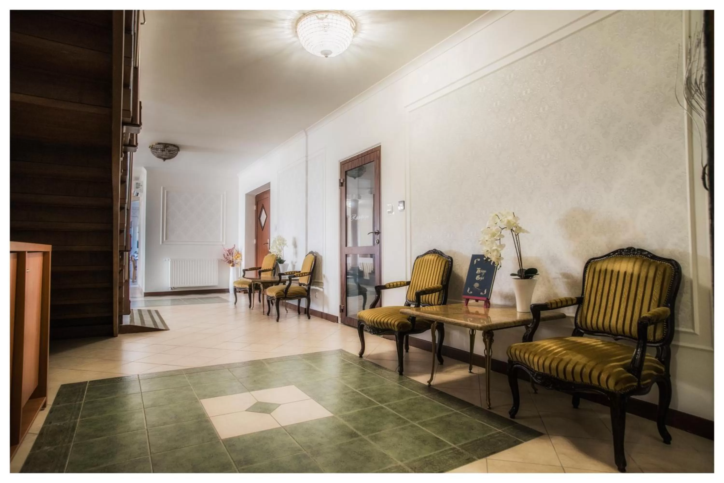 Lobby or reception in Rezydencja Elżbiecin