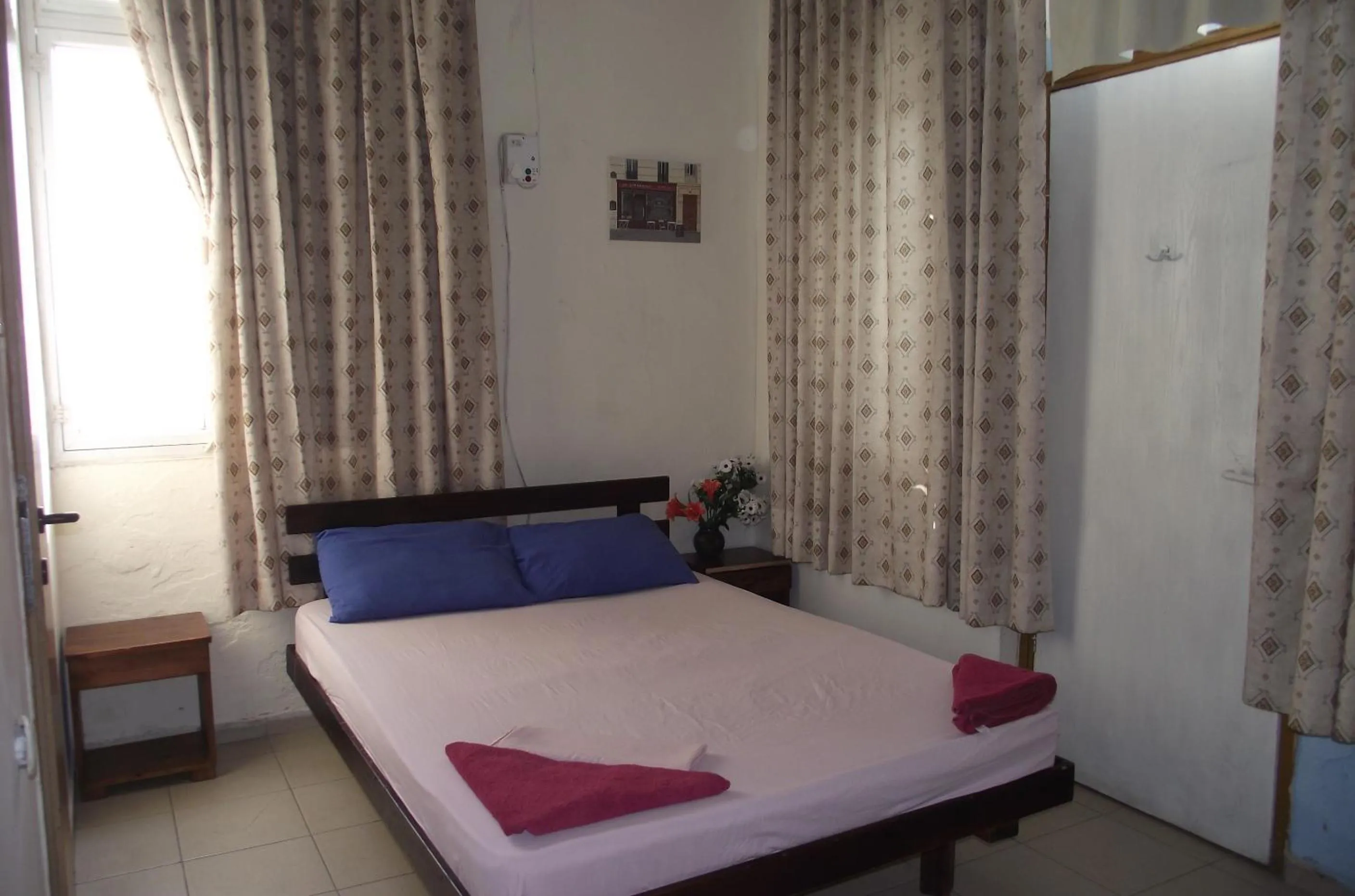 Bed in Momo's Hostel