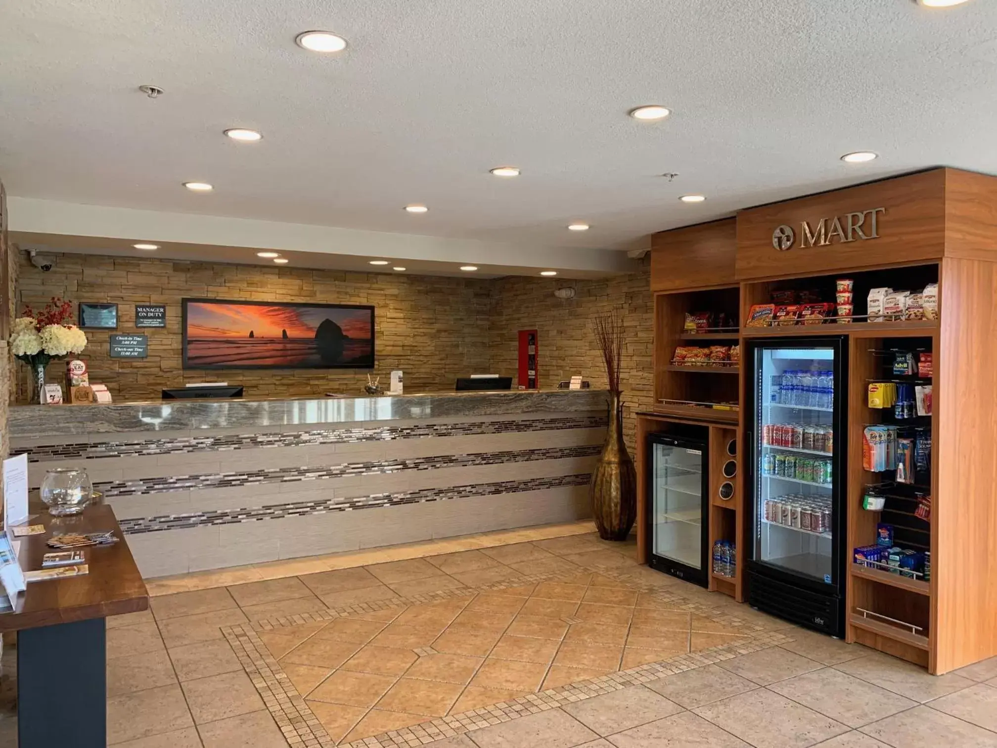 Food and drinks in Ramada by Wyndham Portland Food and drinks in Ramada by Wyndham Portland