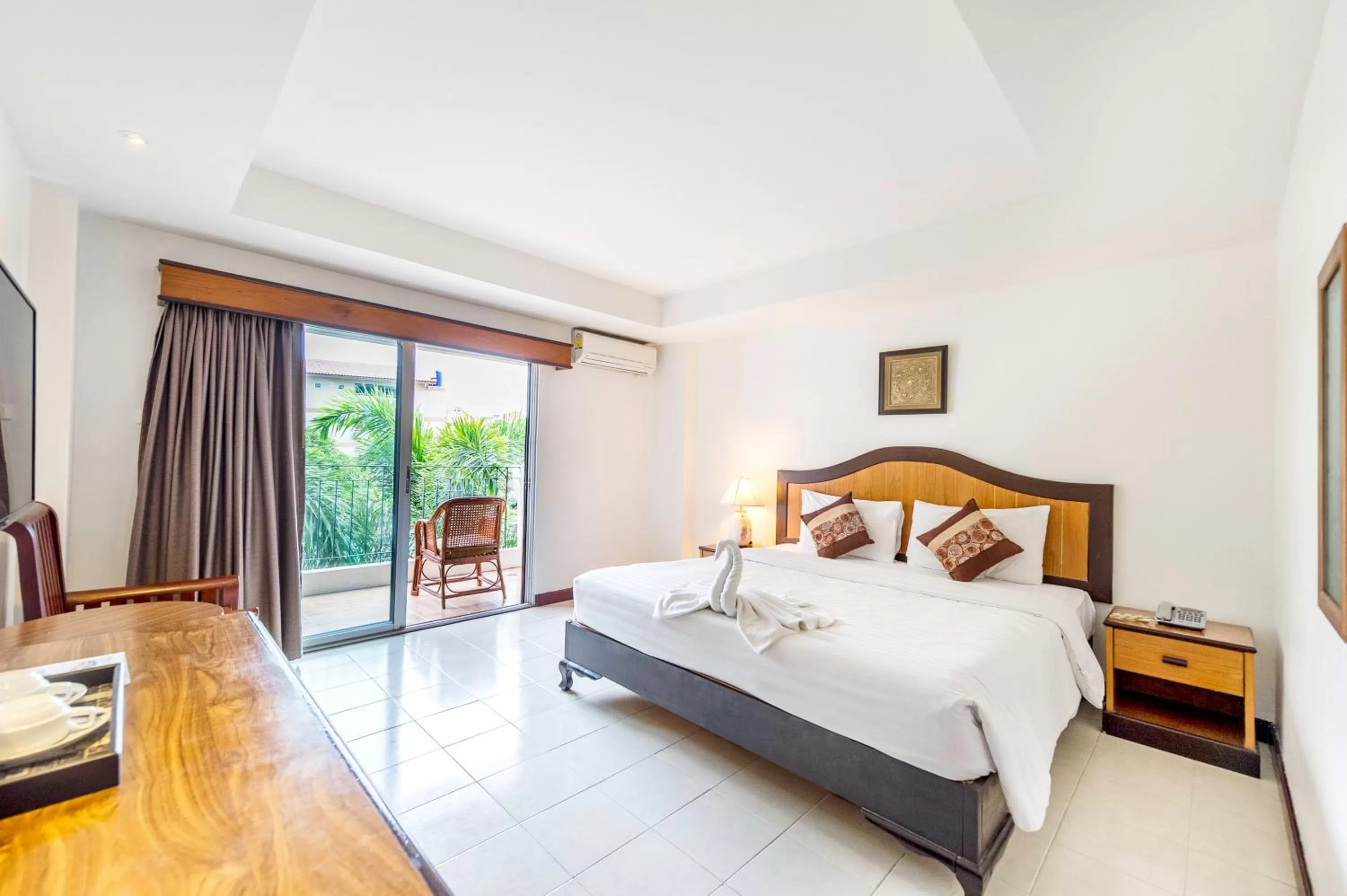 Bed in Siam View Hotel and Residence