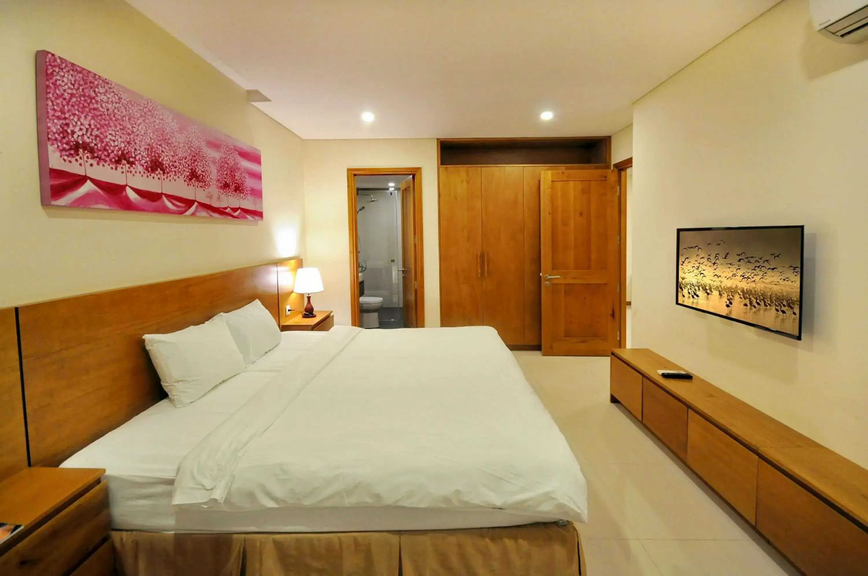 Bed in Holi Beach Hotel & Apartments