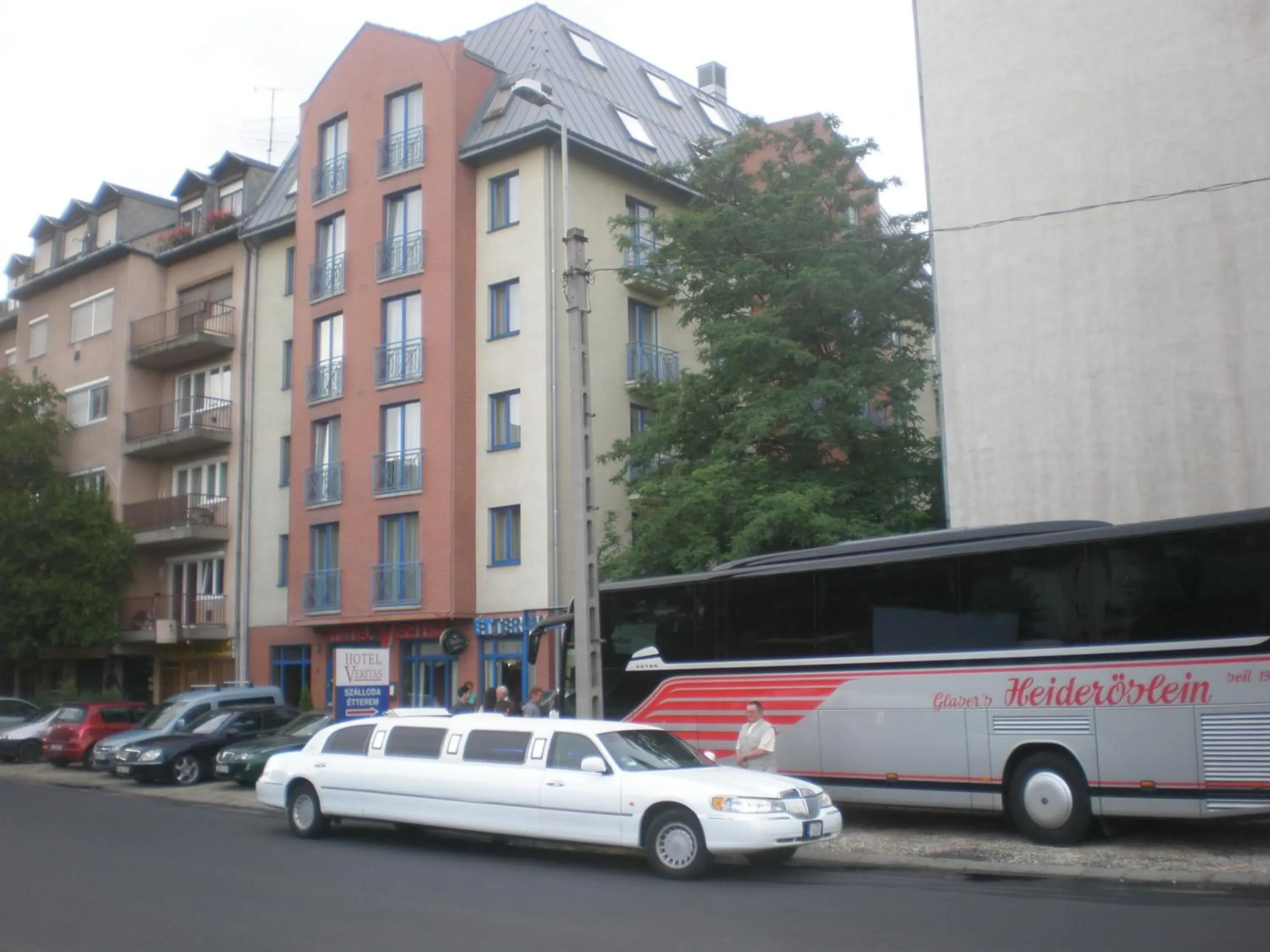 Facade/entrance, Property Building in Hotel Veritas