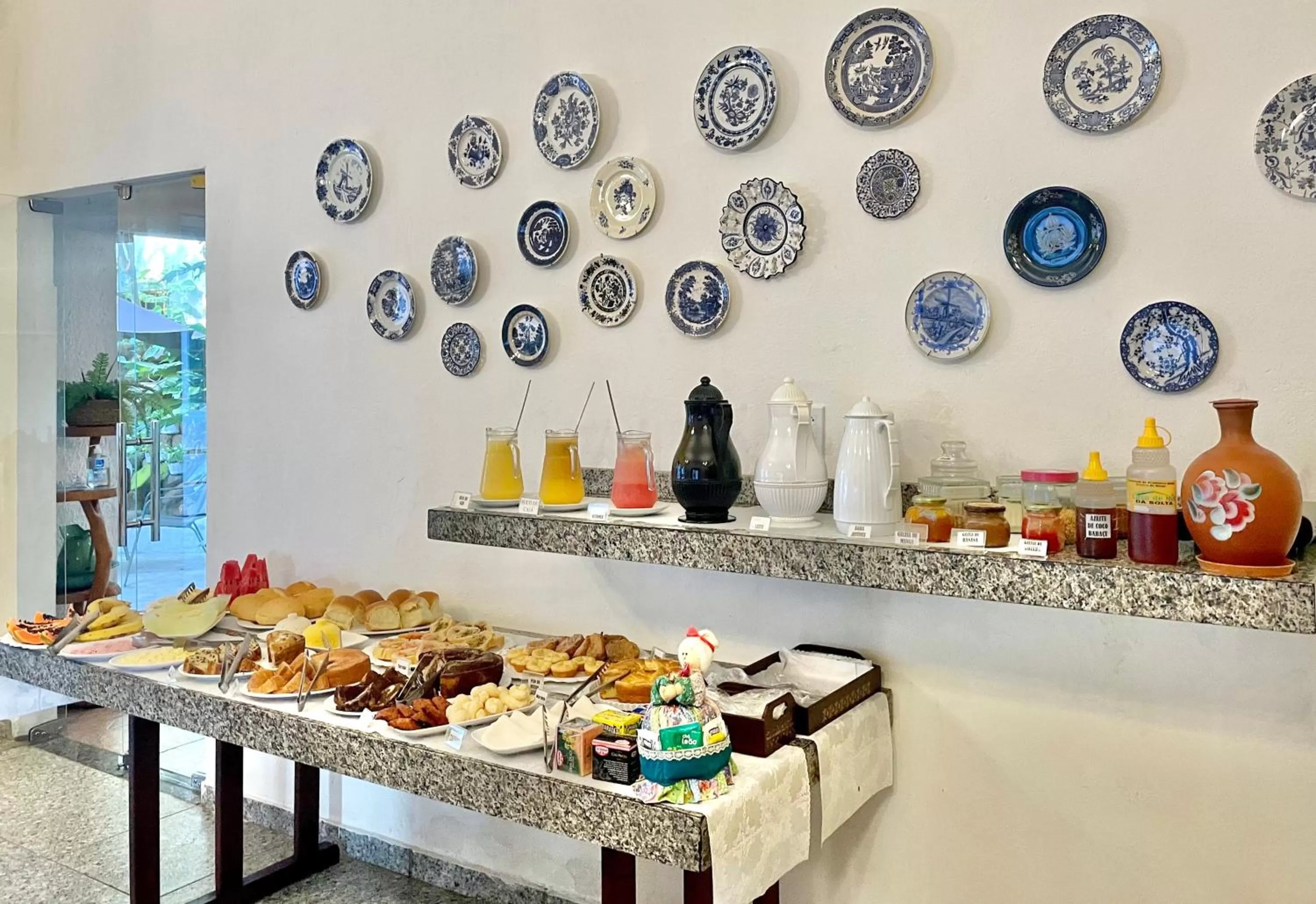 Breakfast in Pousada dos Candeeiros