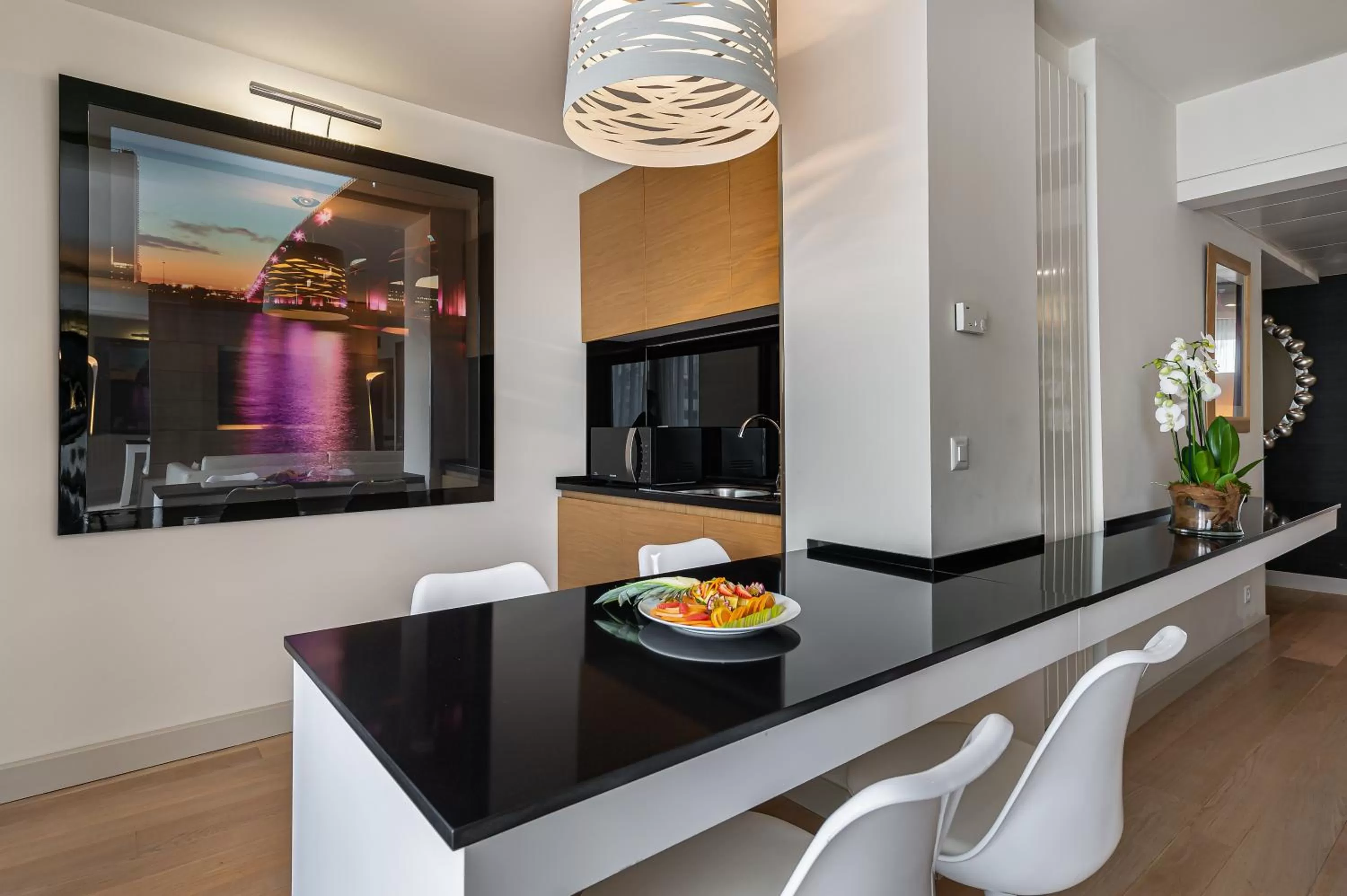 Decorative detail in N’vY Manotel