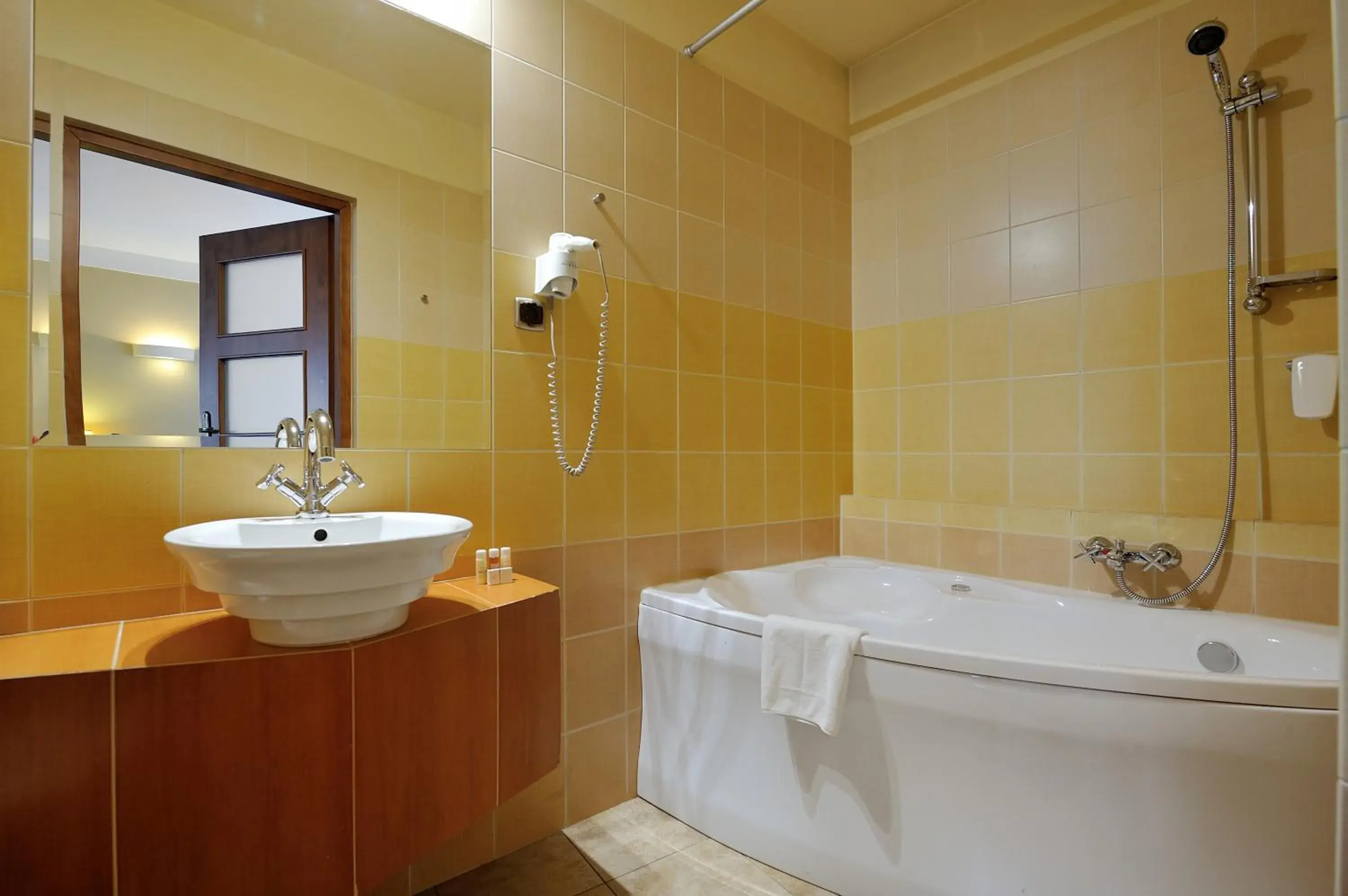 Bathroom in Hotel Diament Vacanza Katowice - Siemianowice